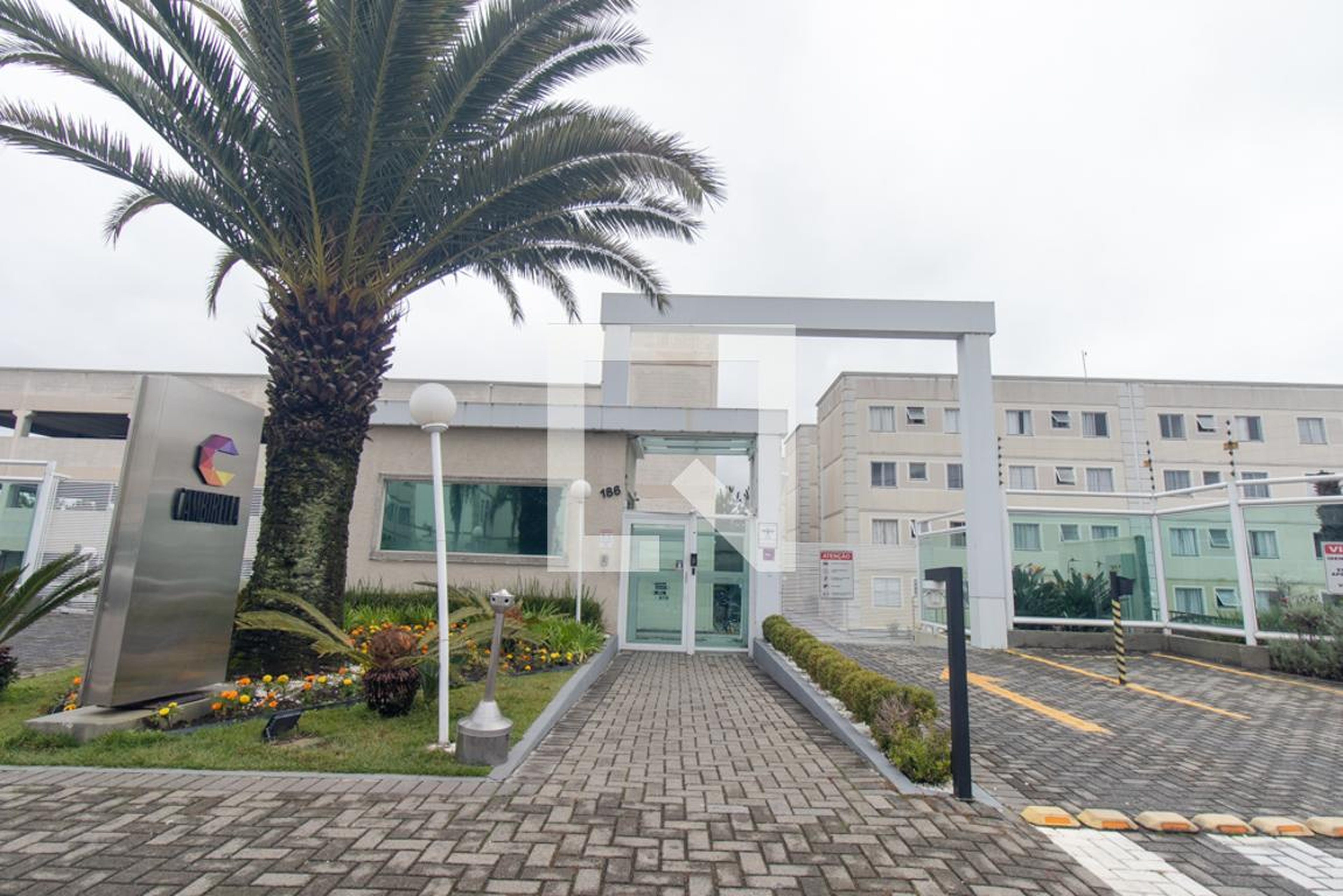 Fachada do Condomínio Residencial Parque Cambirella
