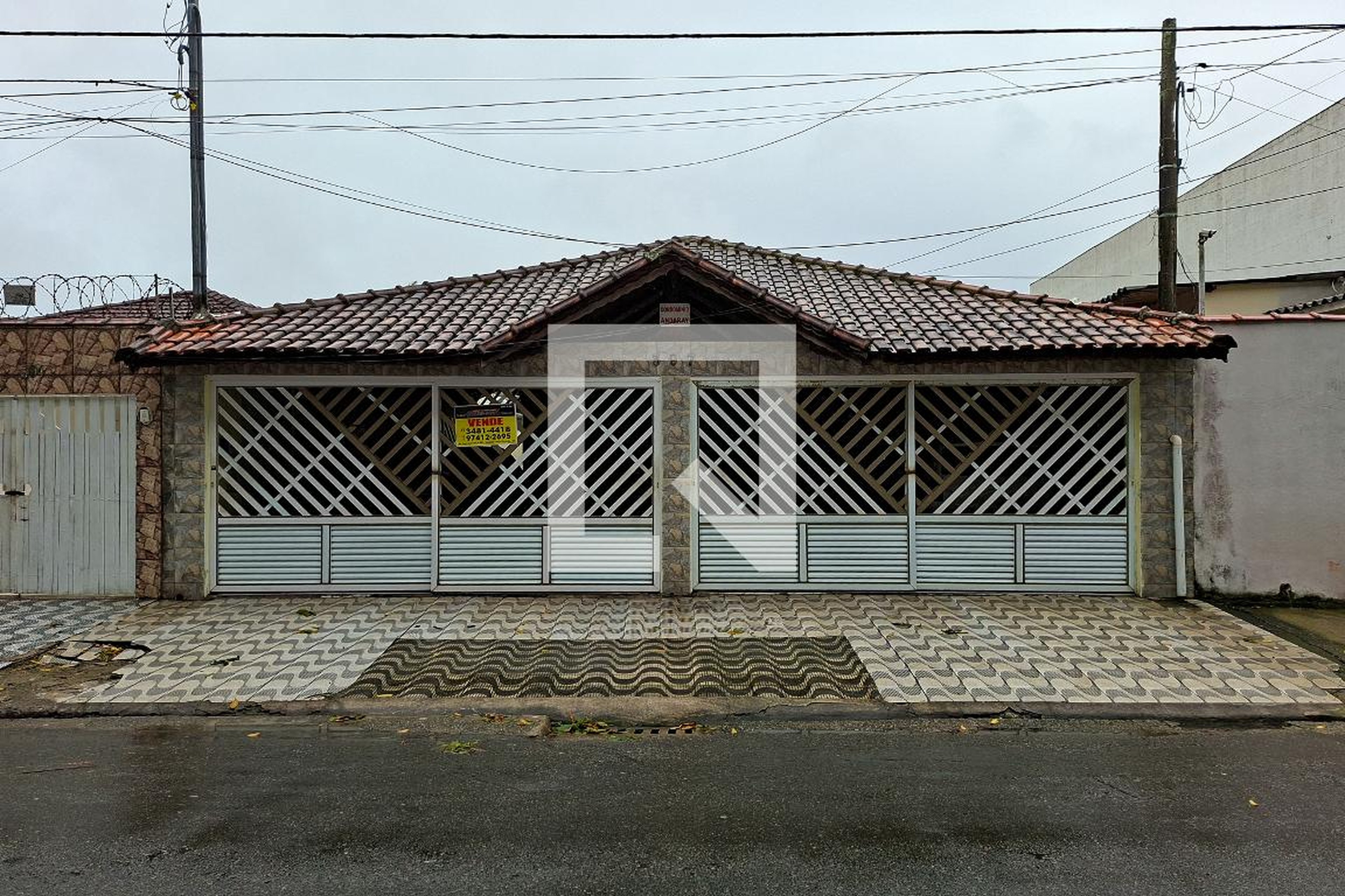 Fachada Condomínio em Rua Diogo Álvares Correia, 397