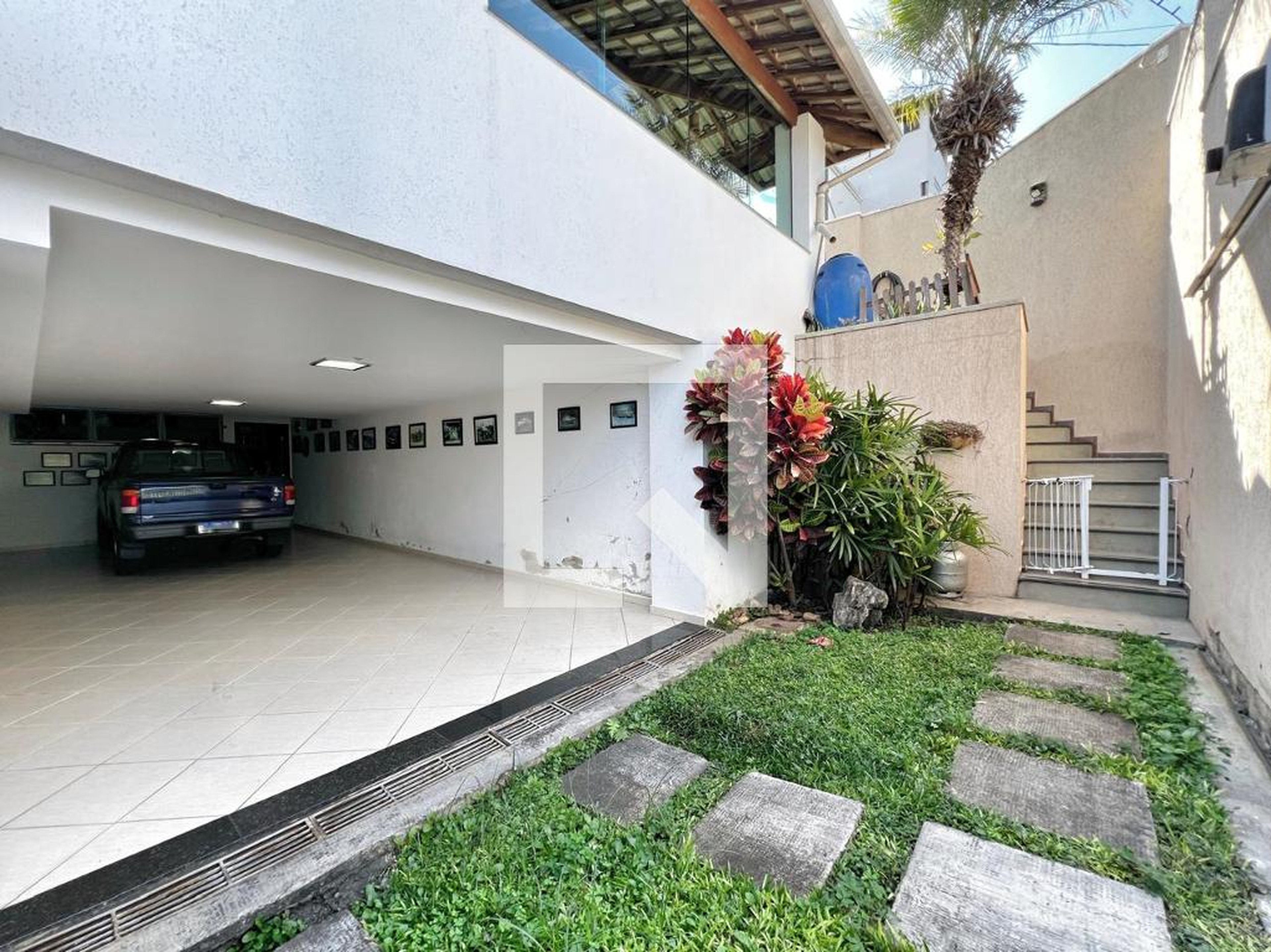 Fachada Condomínio em Rua Benedito José das Neves, 25