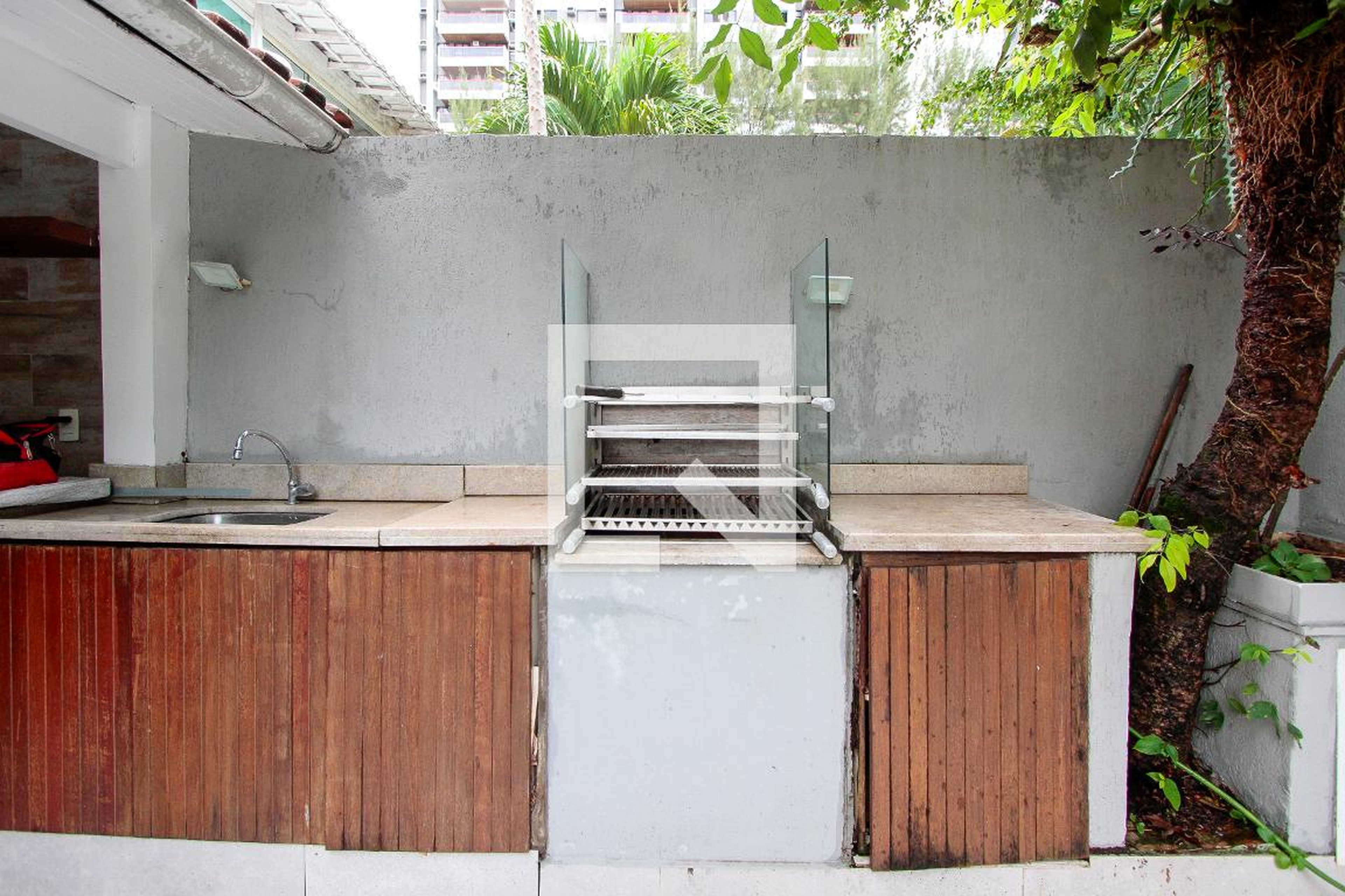 Churrasqueira - Jardin Saint Tropez