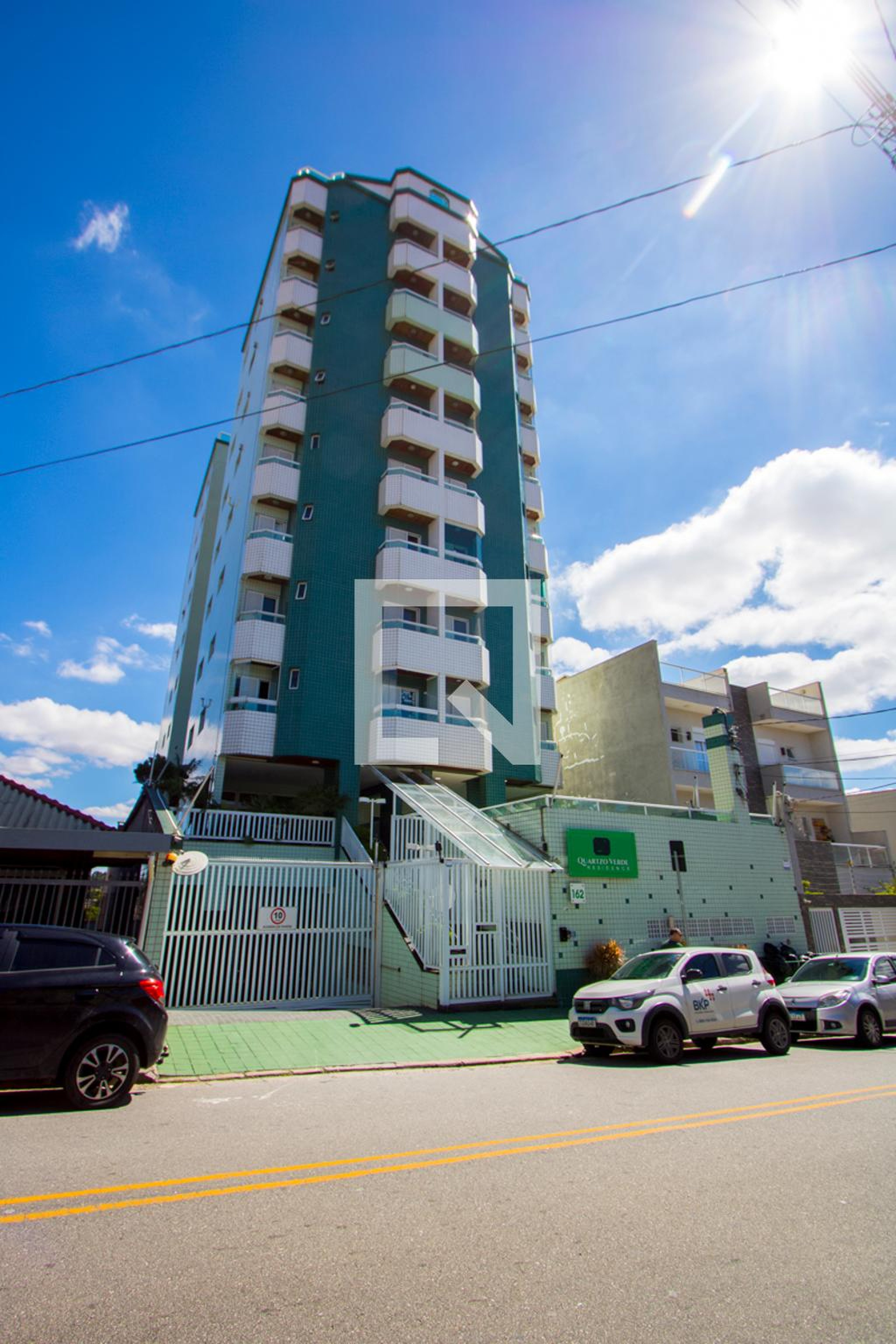 Fachada Condomínio em Rua Edu Chaves, 43