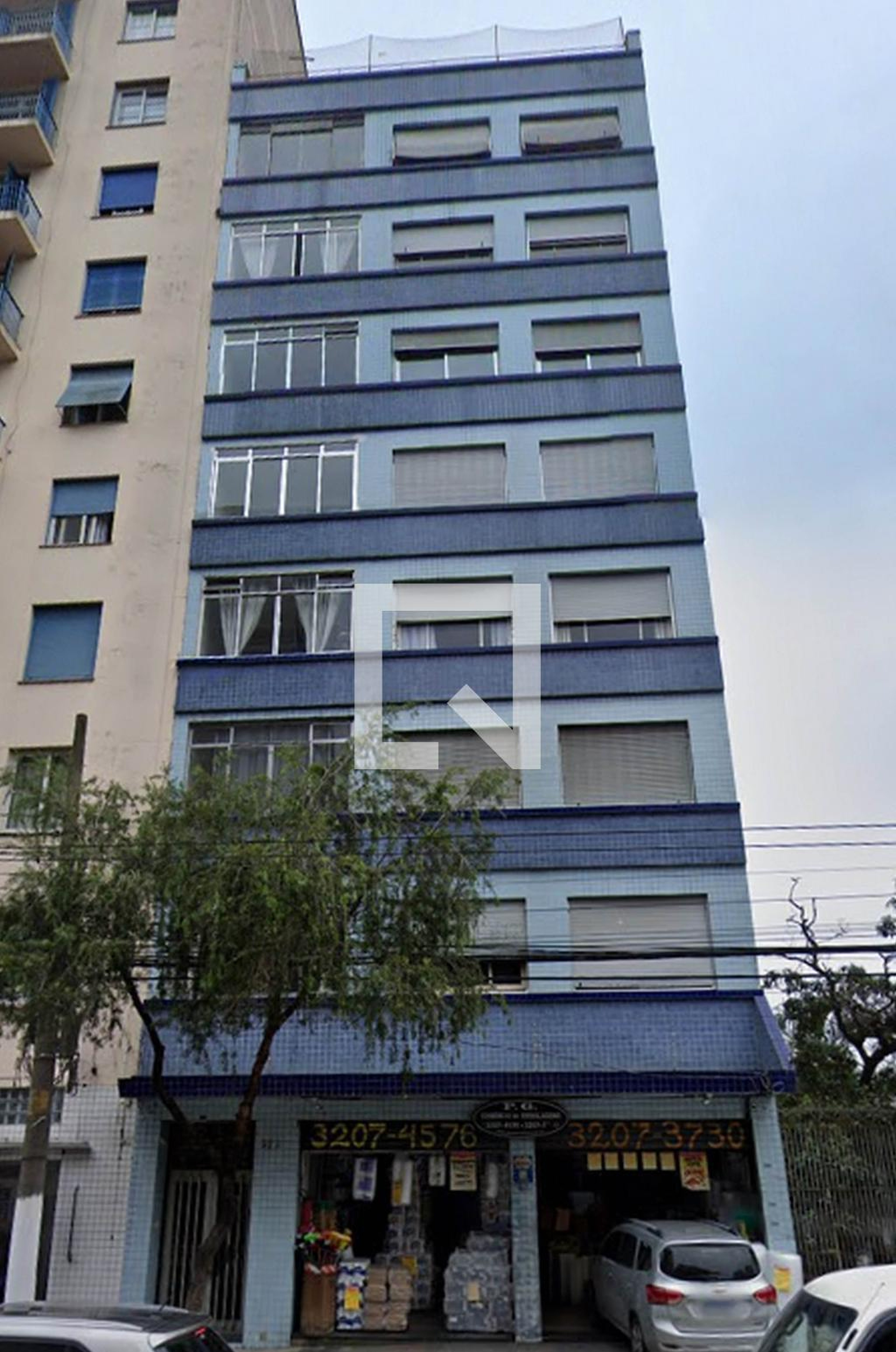 Fachada Condomínio em Rua Conselheiro Furtado, 373