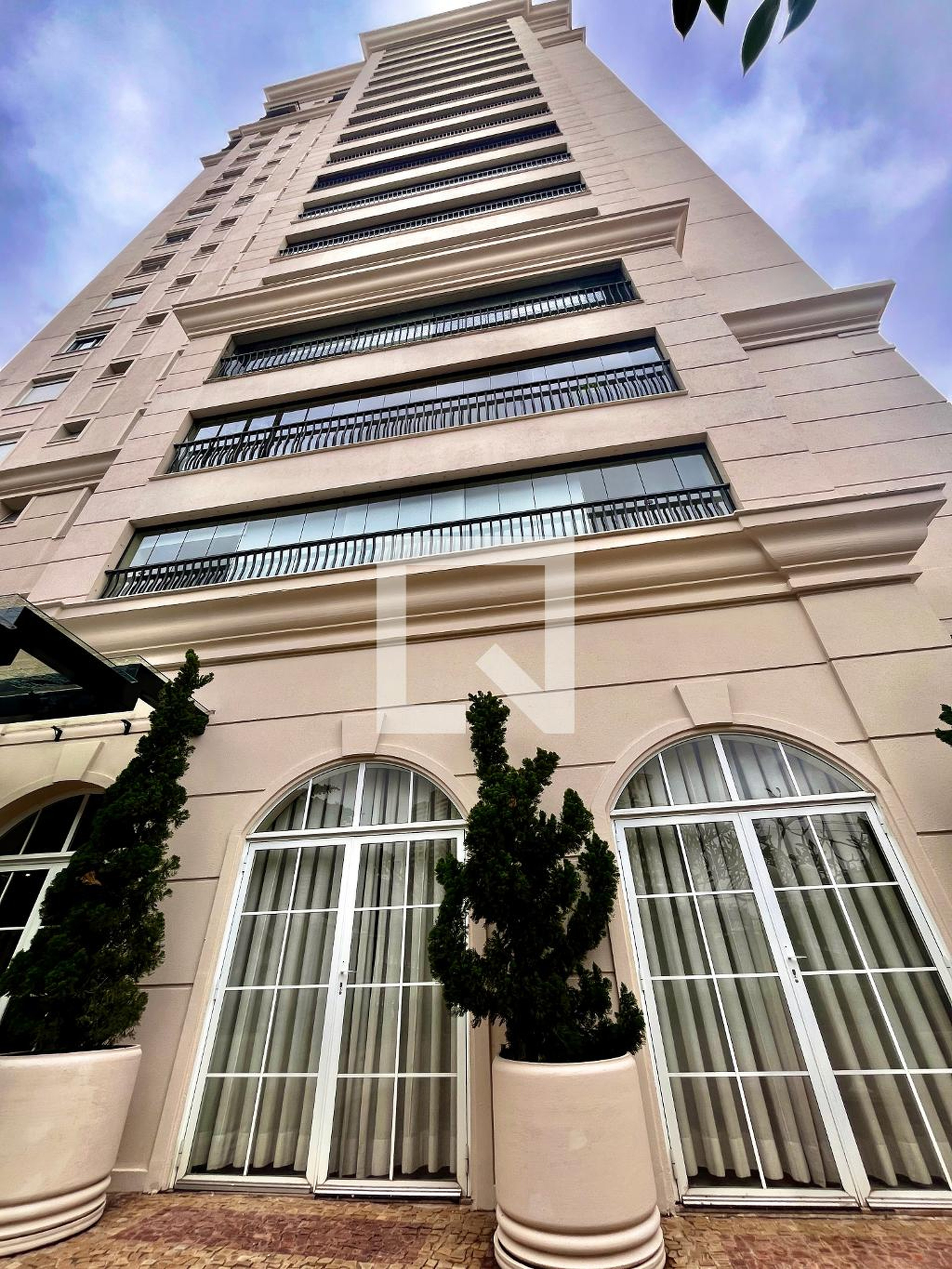 Fachada do Prédio Condomínio Provence