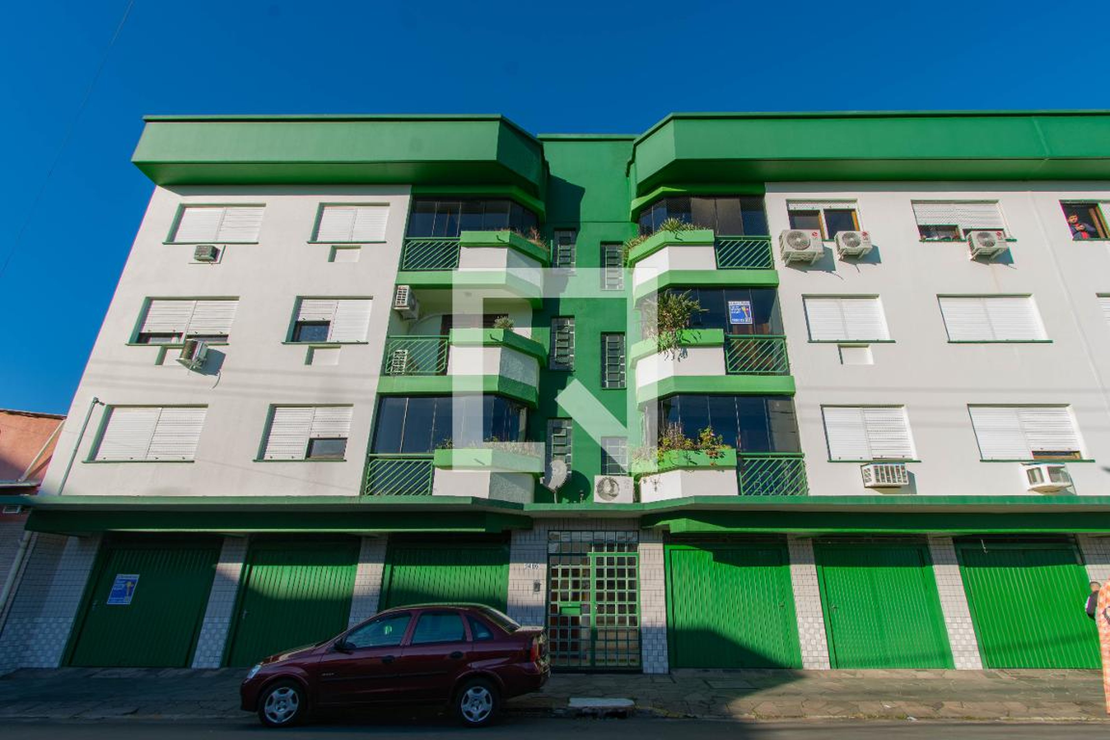 Fachada Condomínio em Rua Lajeado, 1486