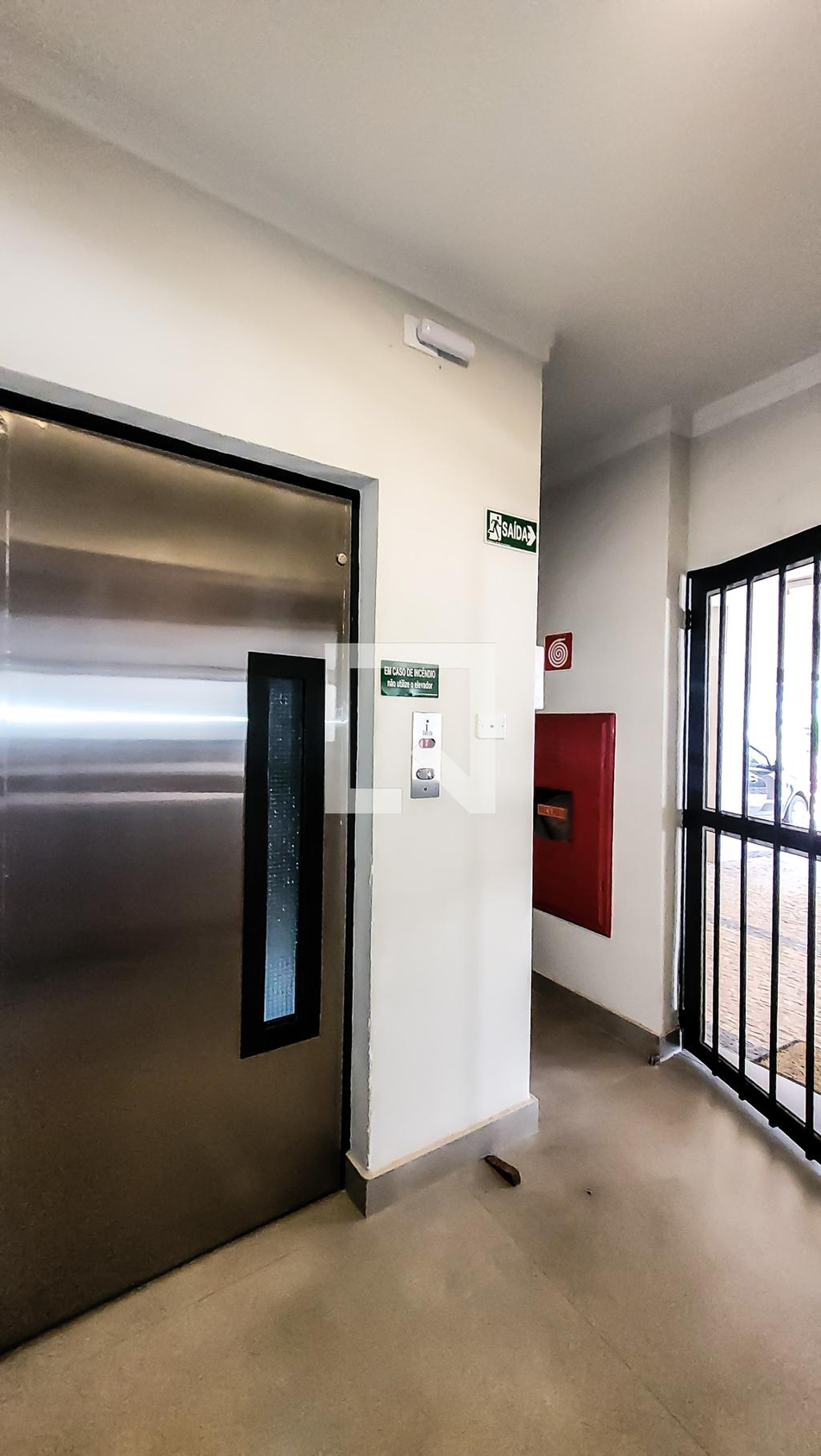 Hall de entrada - Edifício Serra Azul