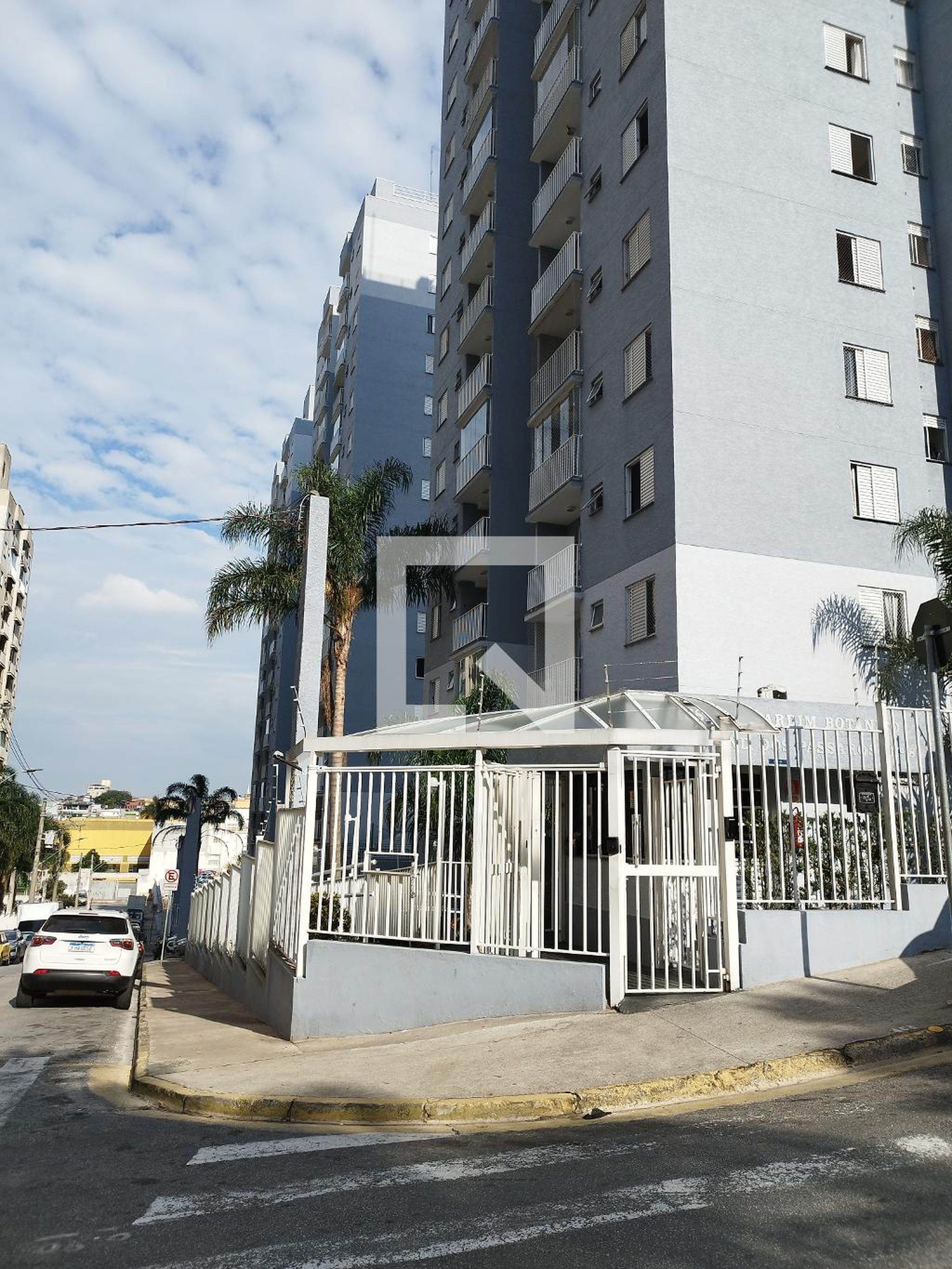 Portaria Condomínio em Rua Luiz Vieira de Souza, 84