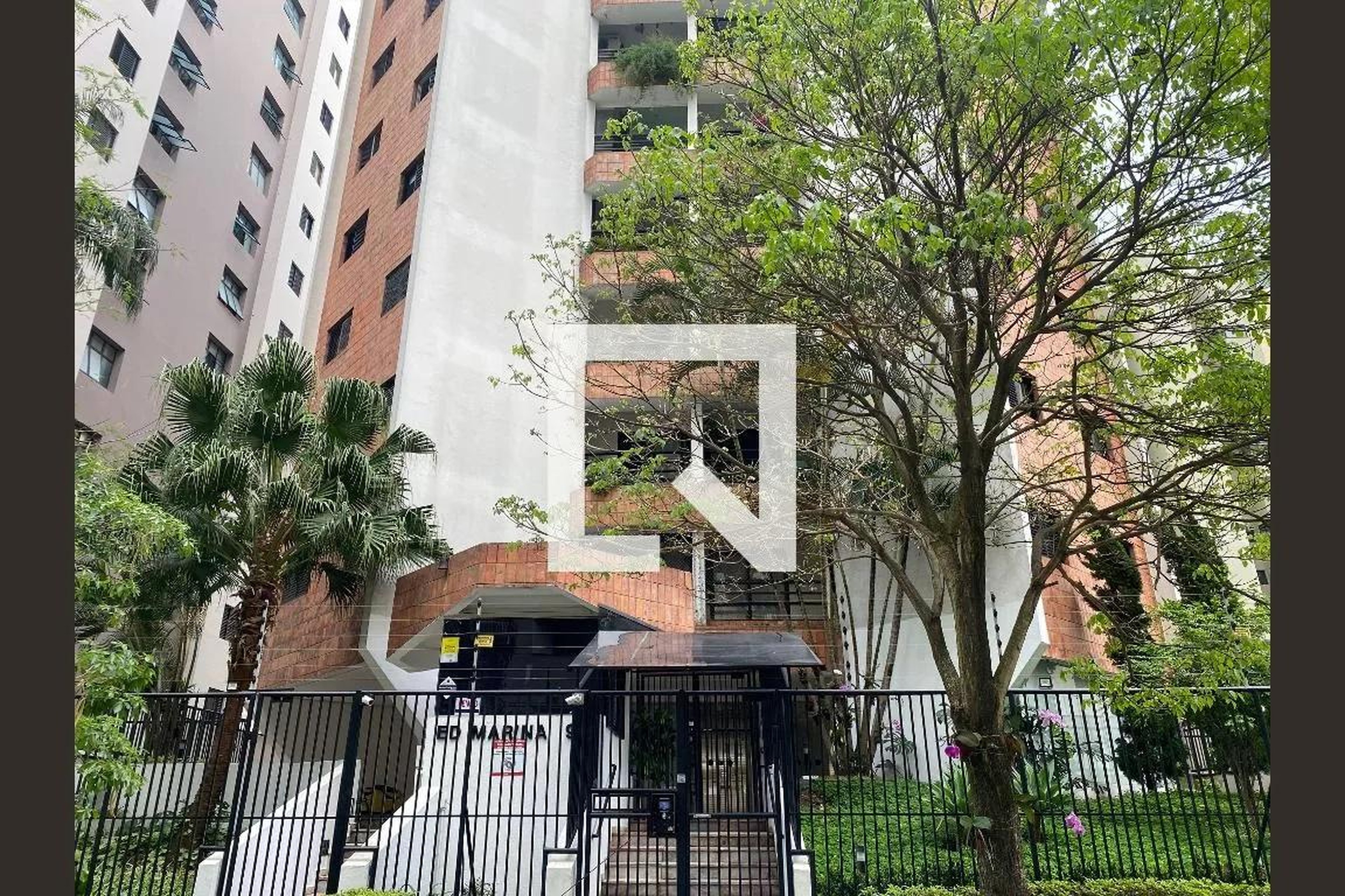 Fachada do Prédio Condomínio Marina