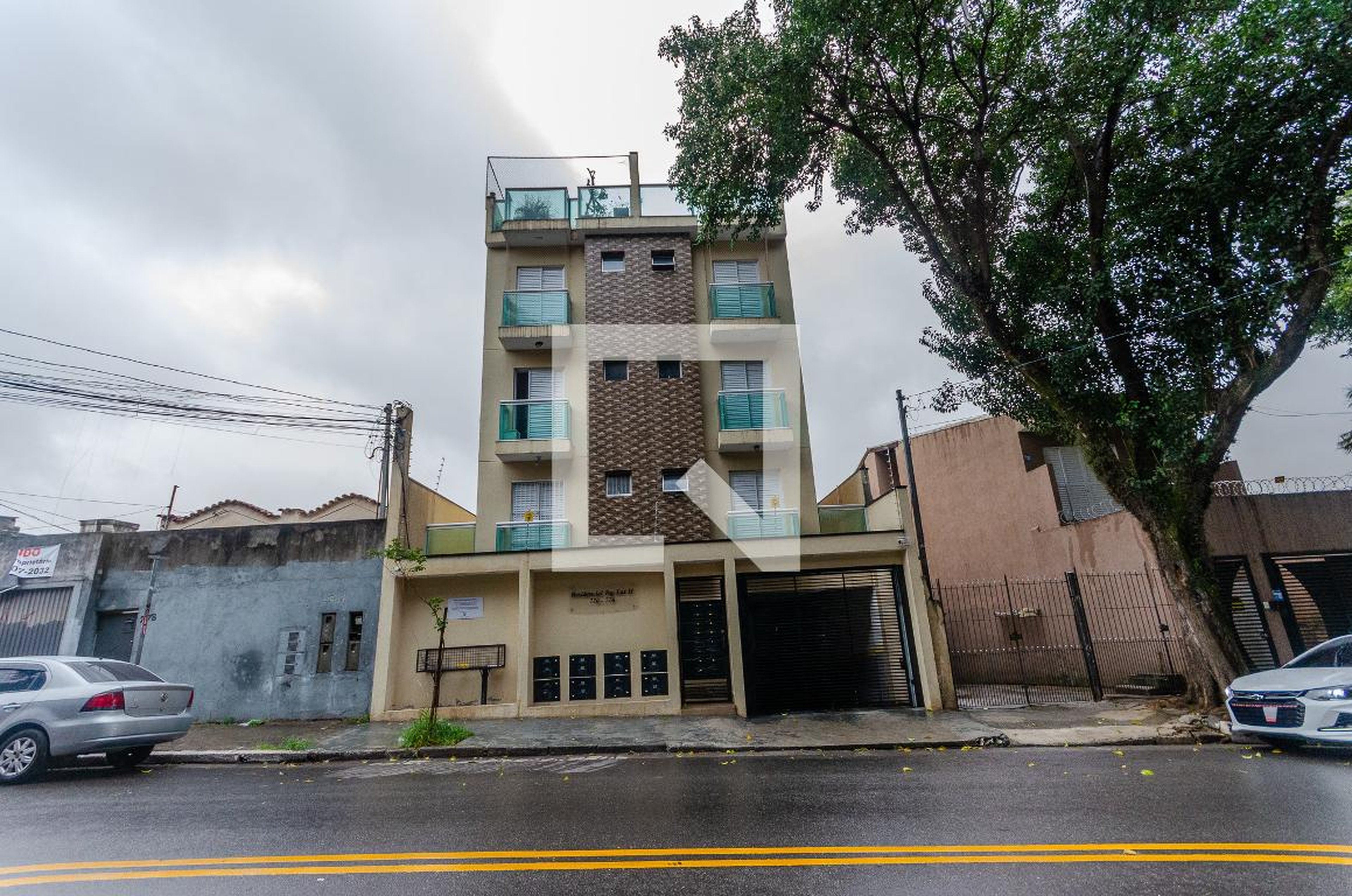 Fachada Condomínio em Avenida Miguel de Castro, 778