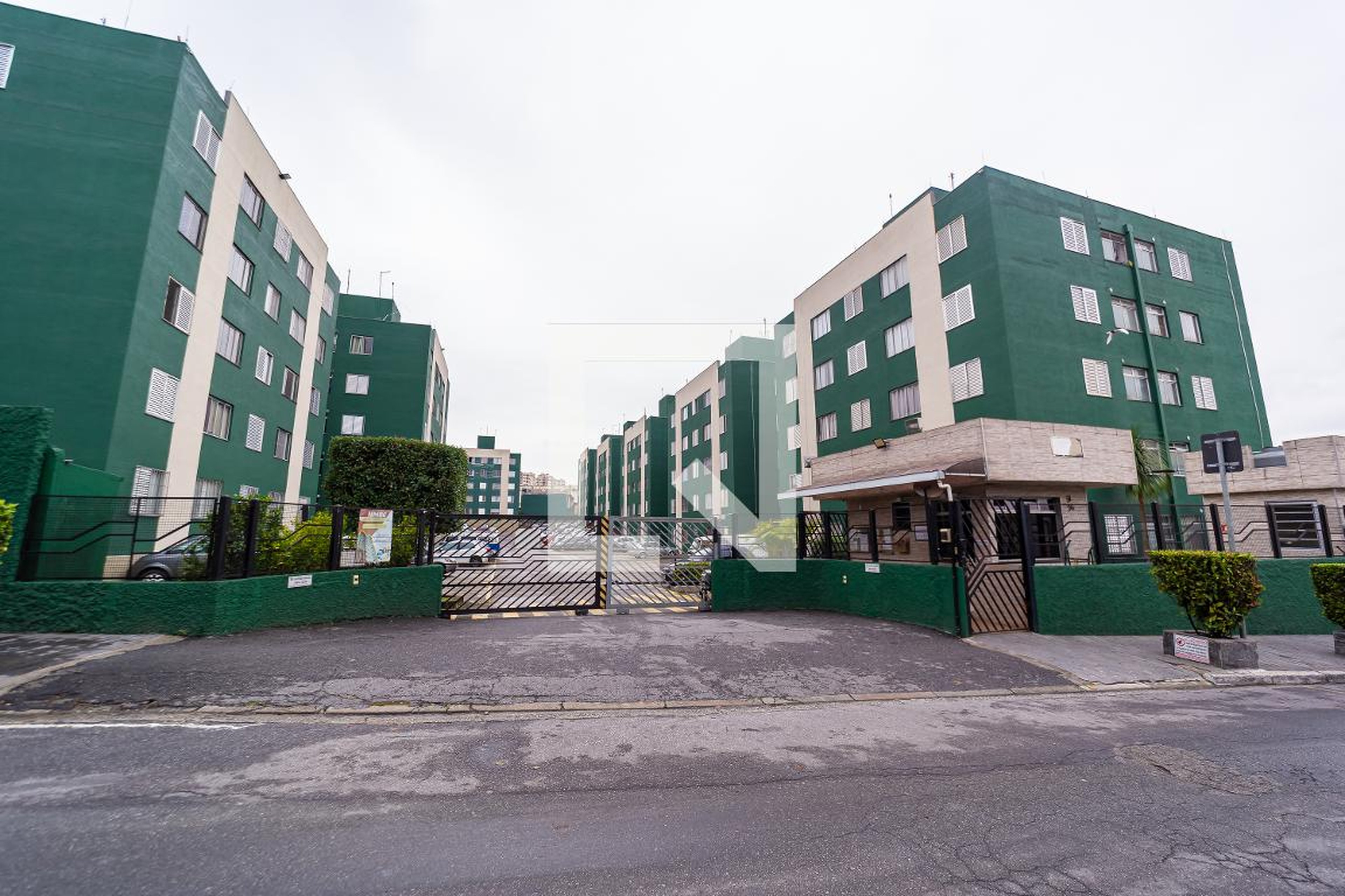 Fachada Condomínio em Rua Apaúra, 51