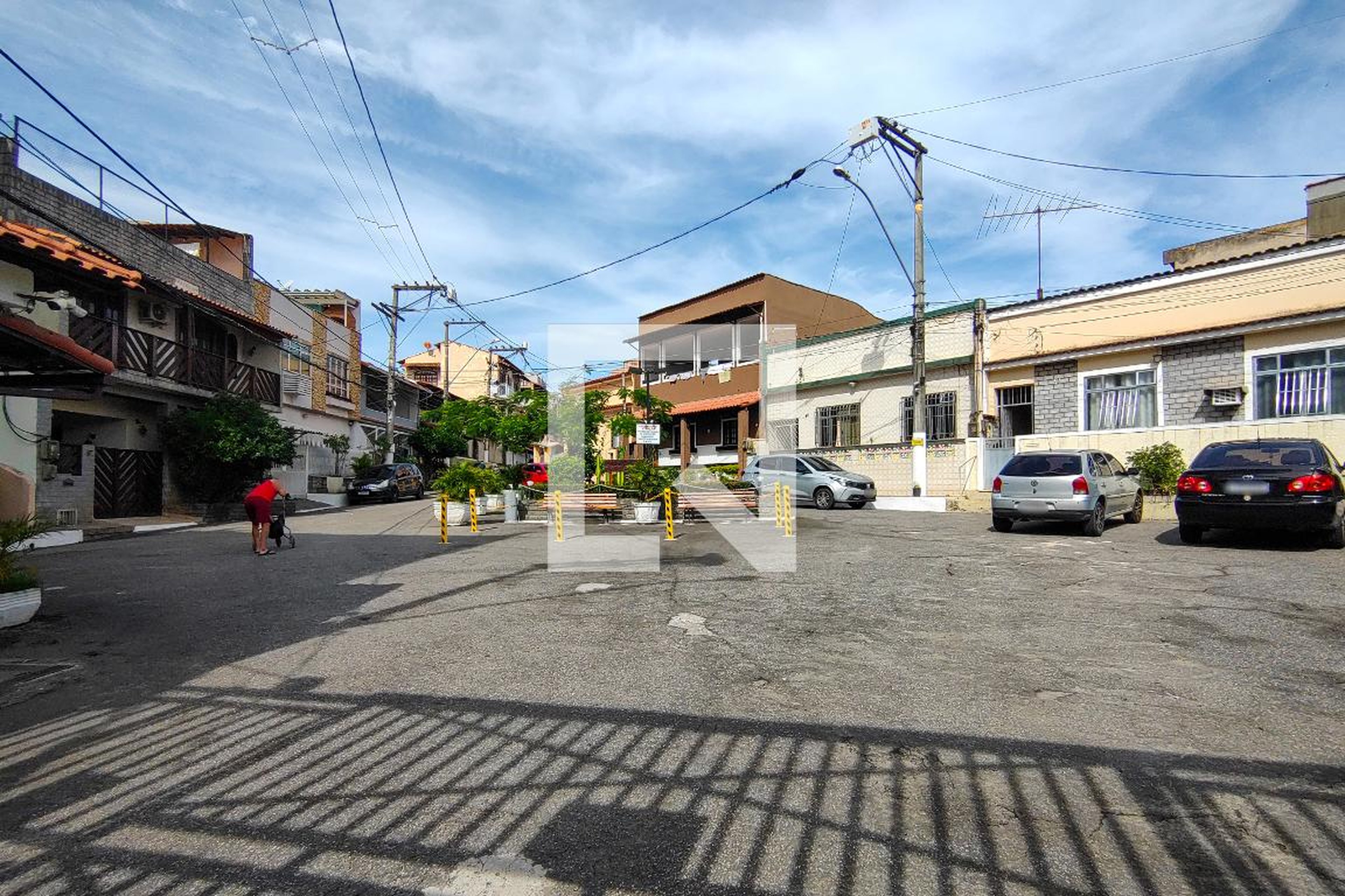 Fachada Condomínio em Travessa Pompílio Paiva, 75