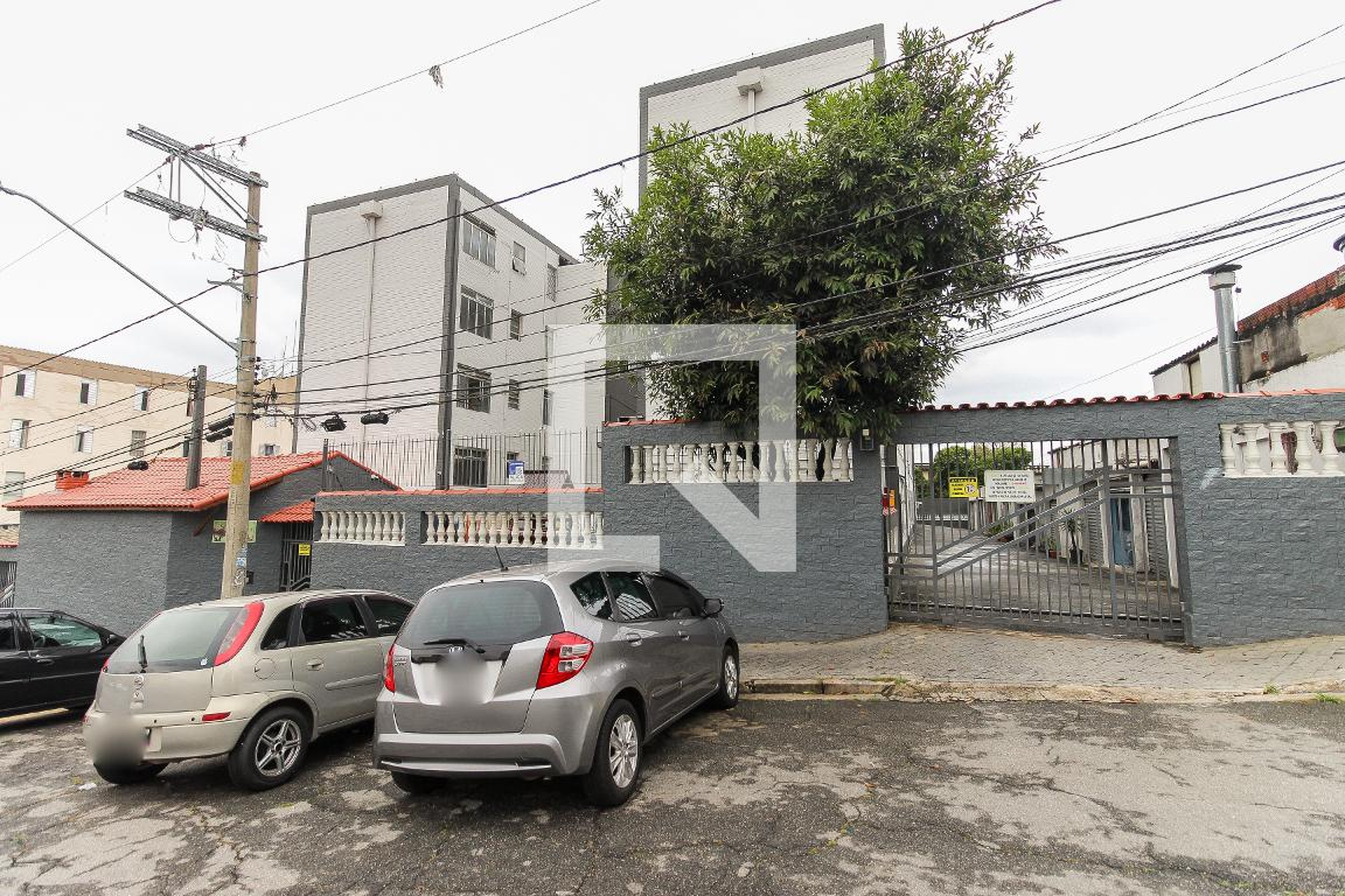 Fachada do Prédio Condomínio Resedas