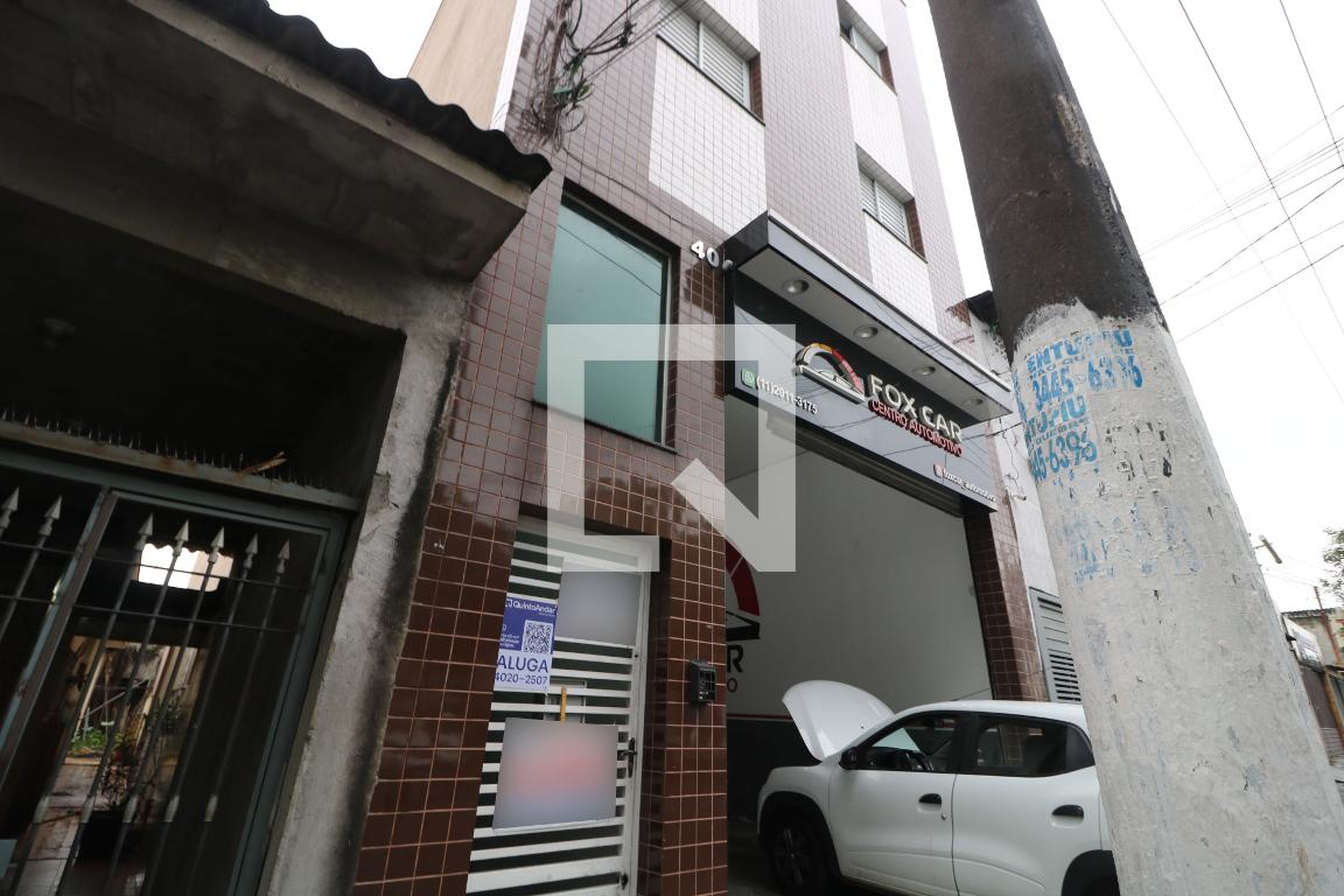 Fachada do Prédio Condomínio em Rua Carlos Parlagreco, 40