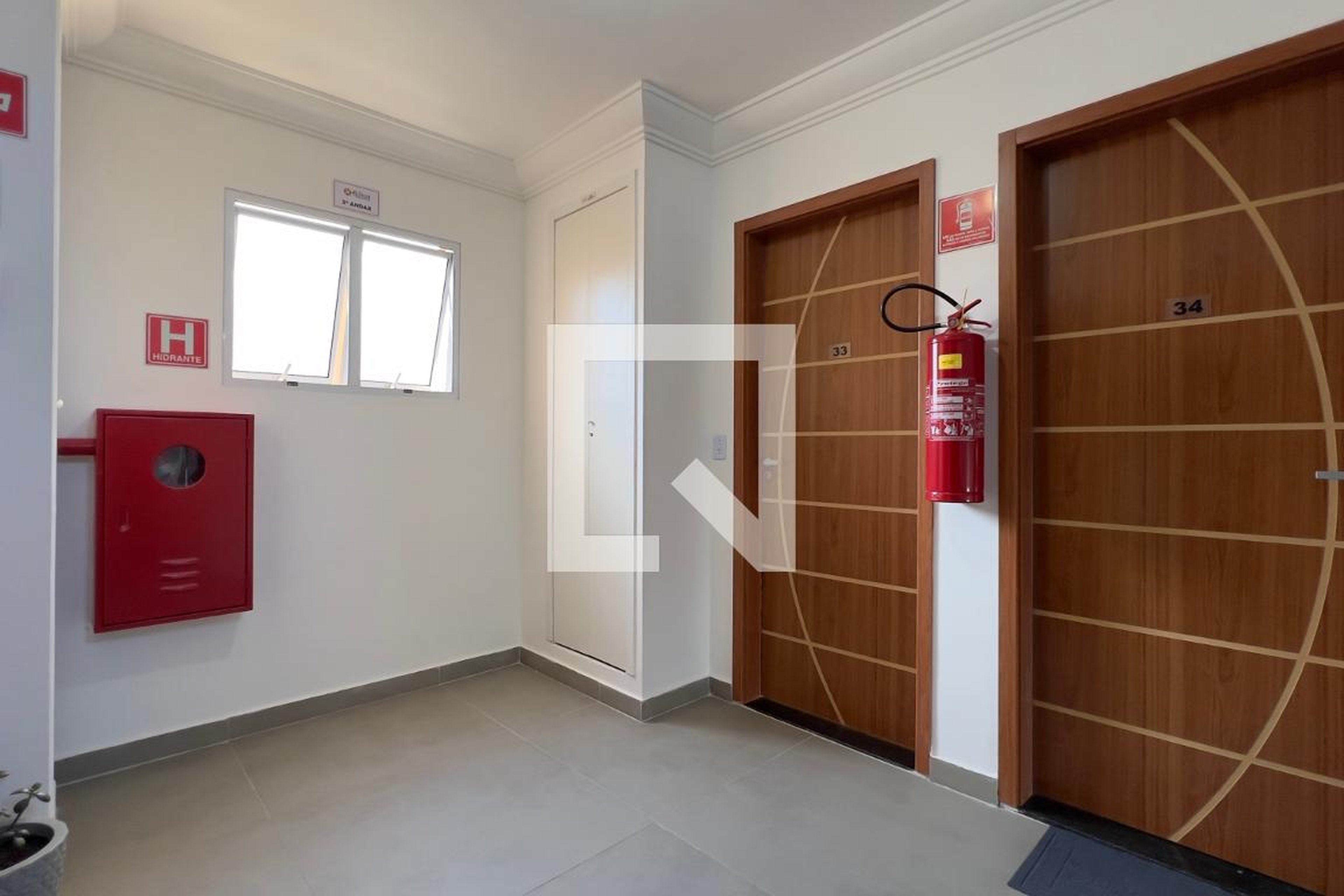 Hall de entrada Condomínio Parque das Flores Clube