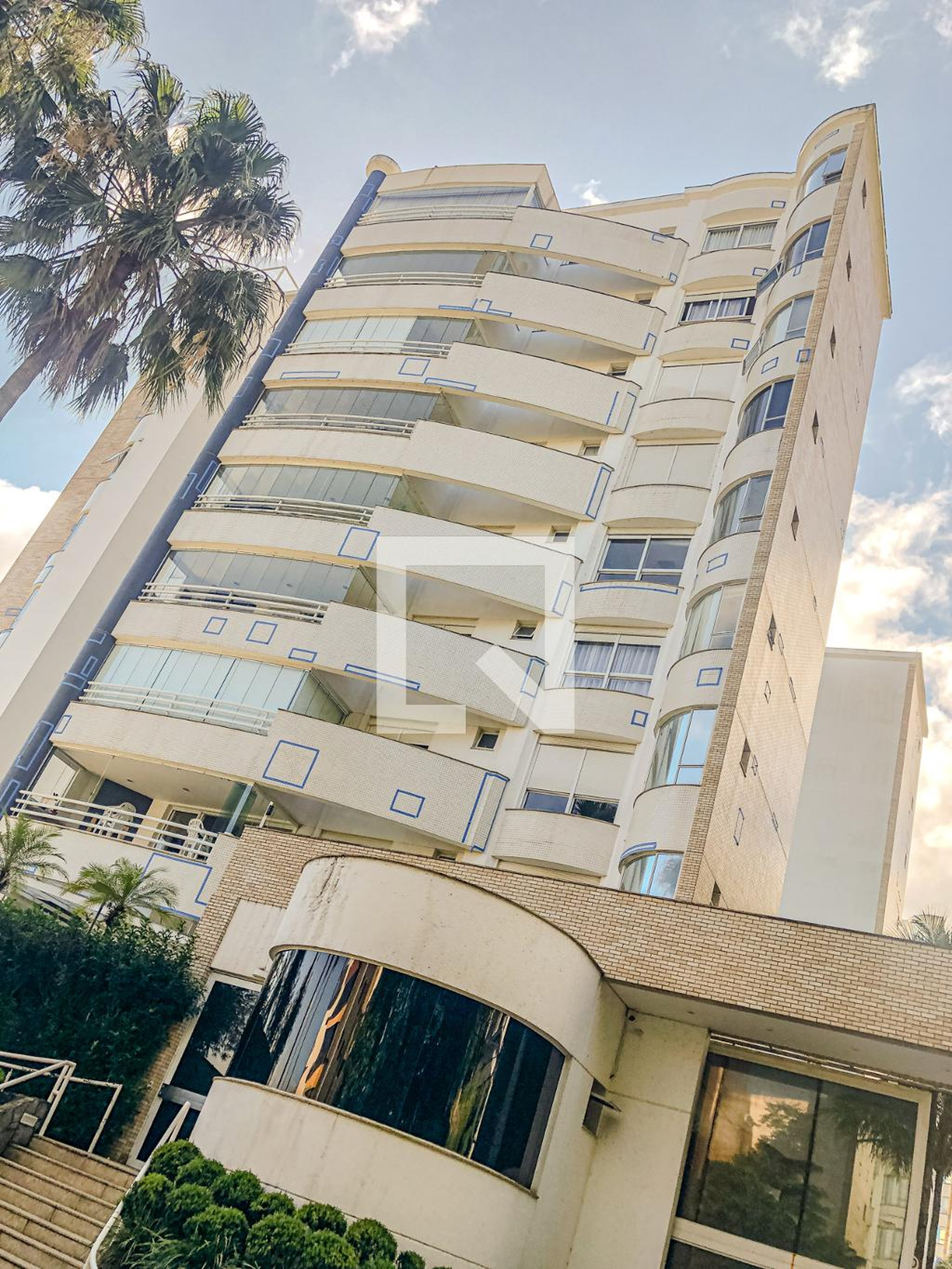 Fachada Condomínio Sunset Boulevard