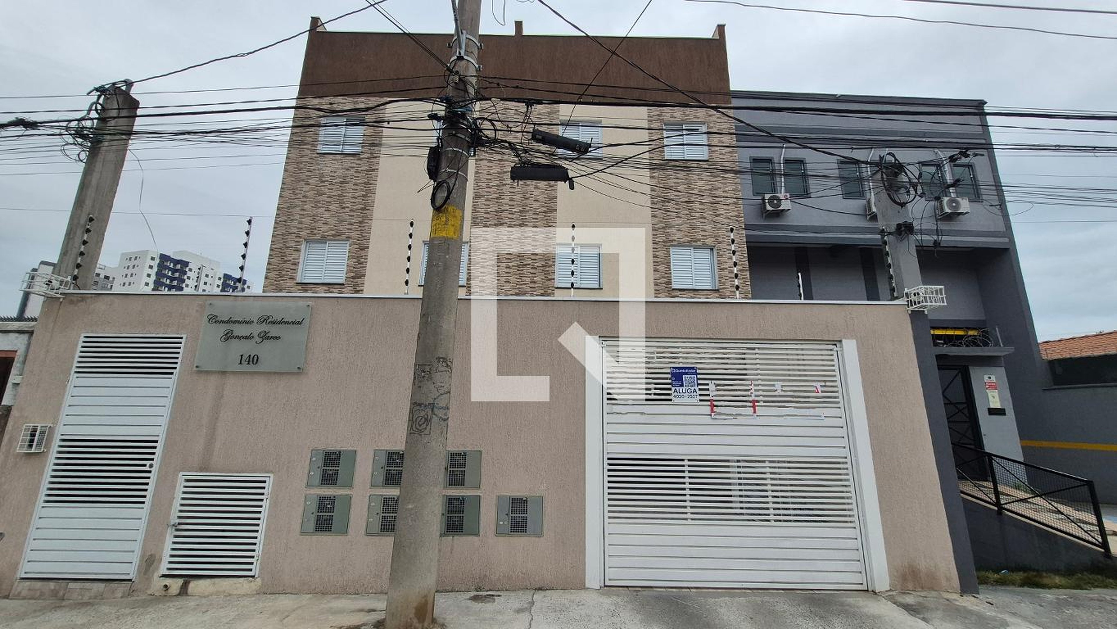 Fachada Condomínio em Rua Gonçalo Zarco, 140