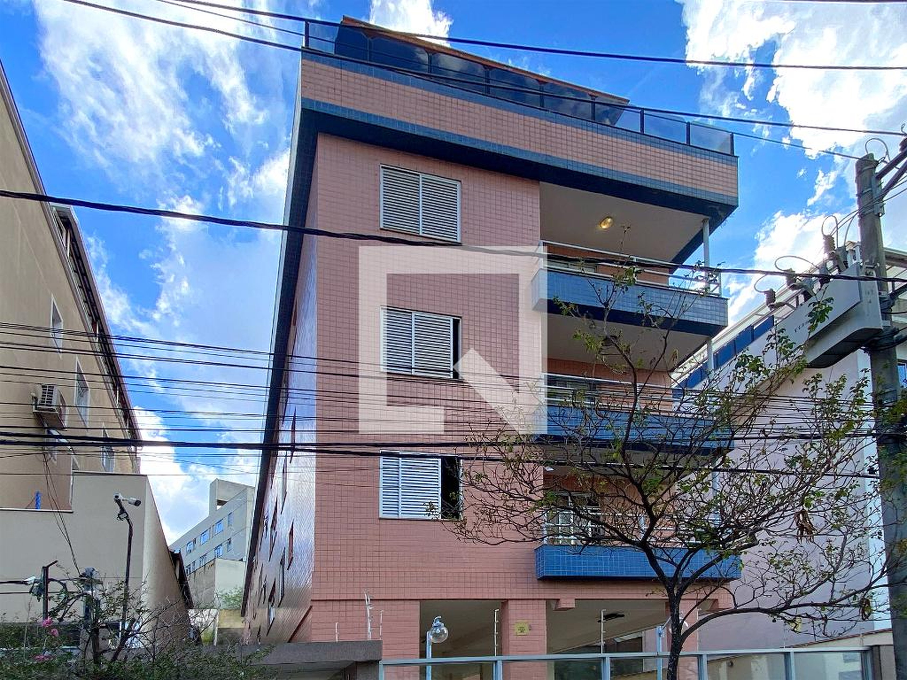 Fachada Condomínio em Rua Cordelina Silveira Mattos, 50