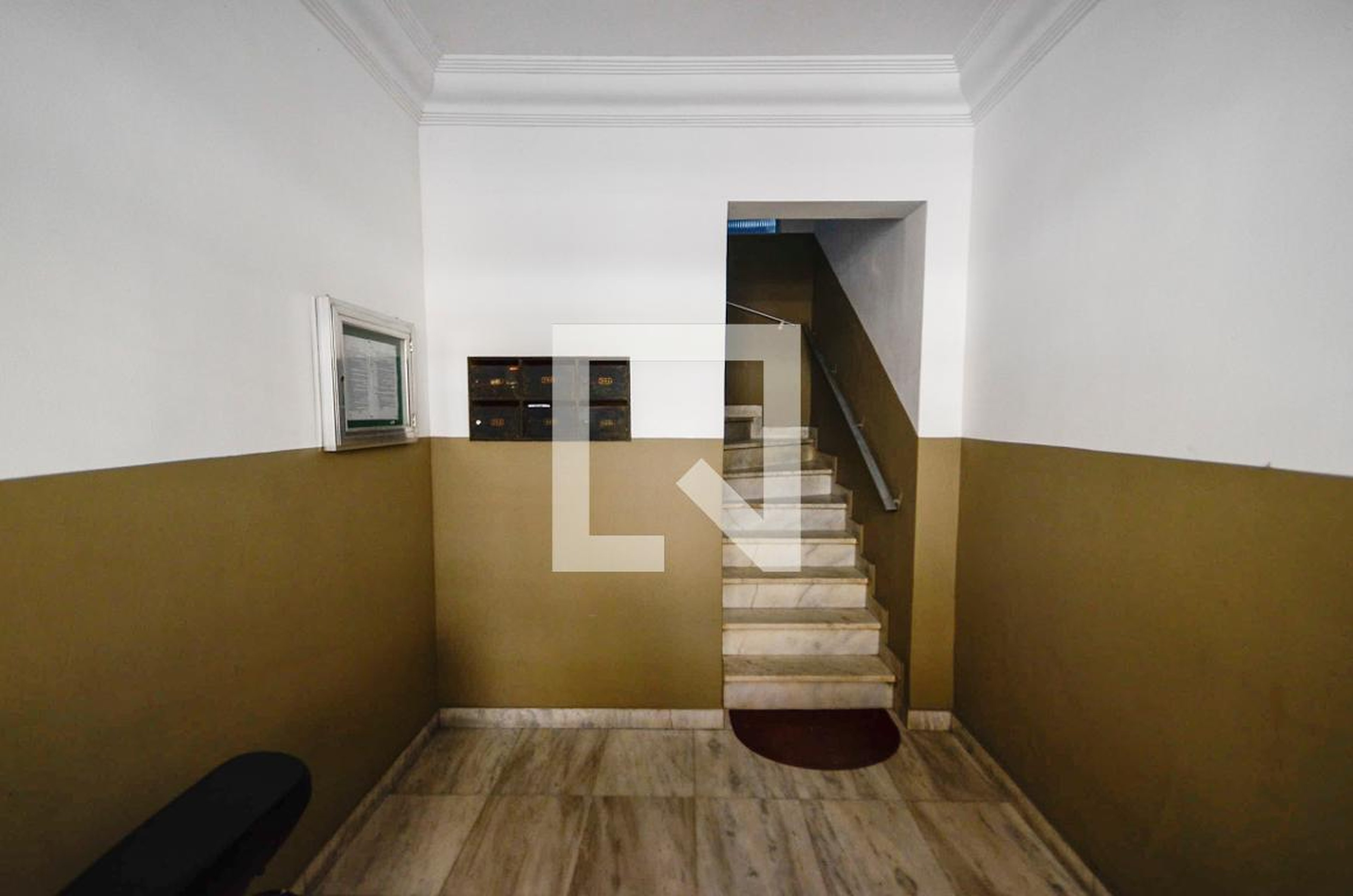 Hall - Rua Agostinho Menezes, 349