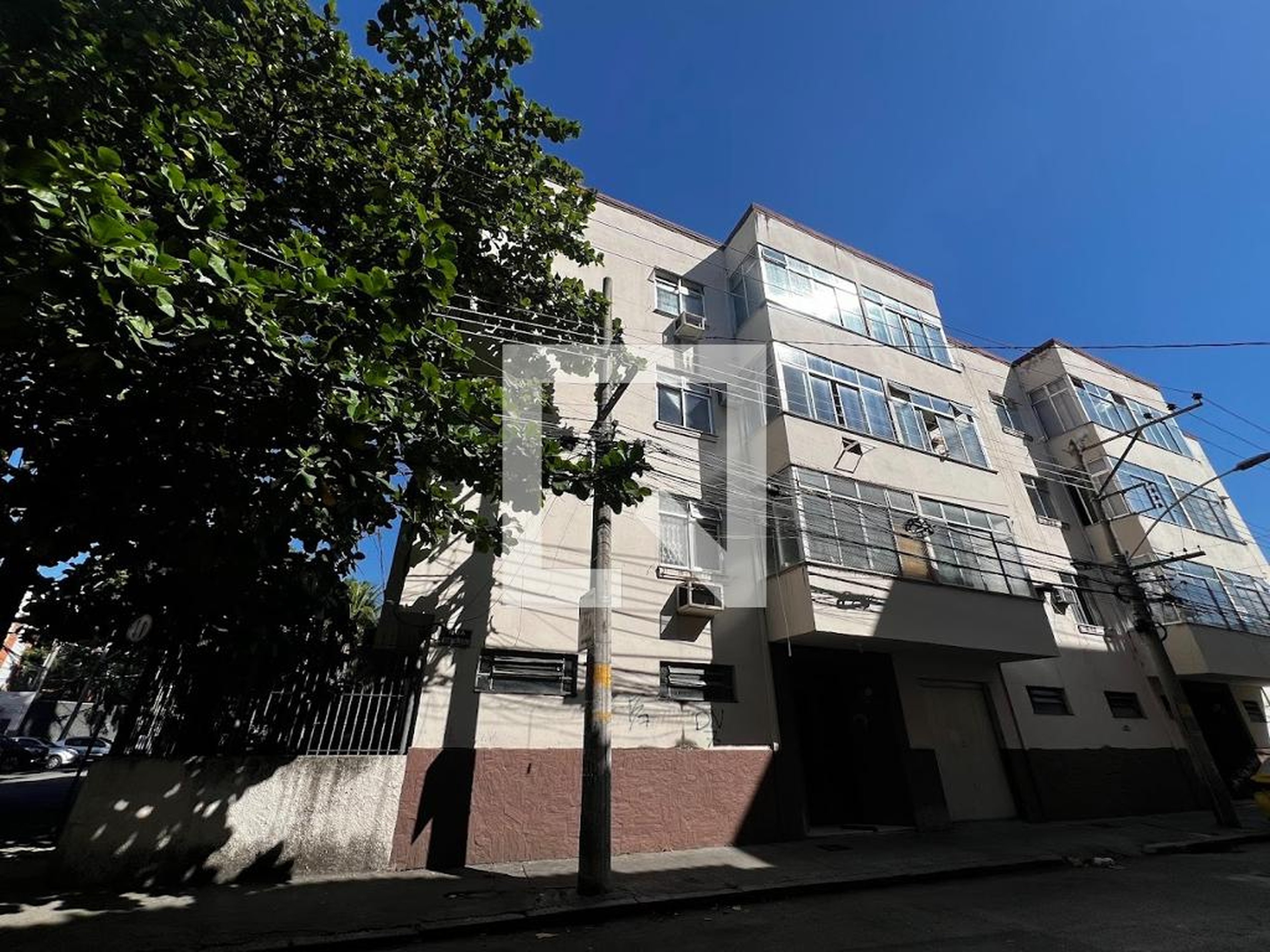 Fachada Condomínio Rua Agostinho Menezes, 349