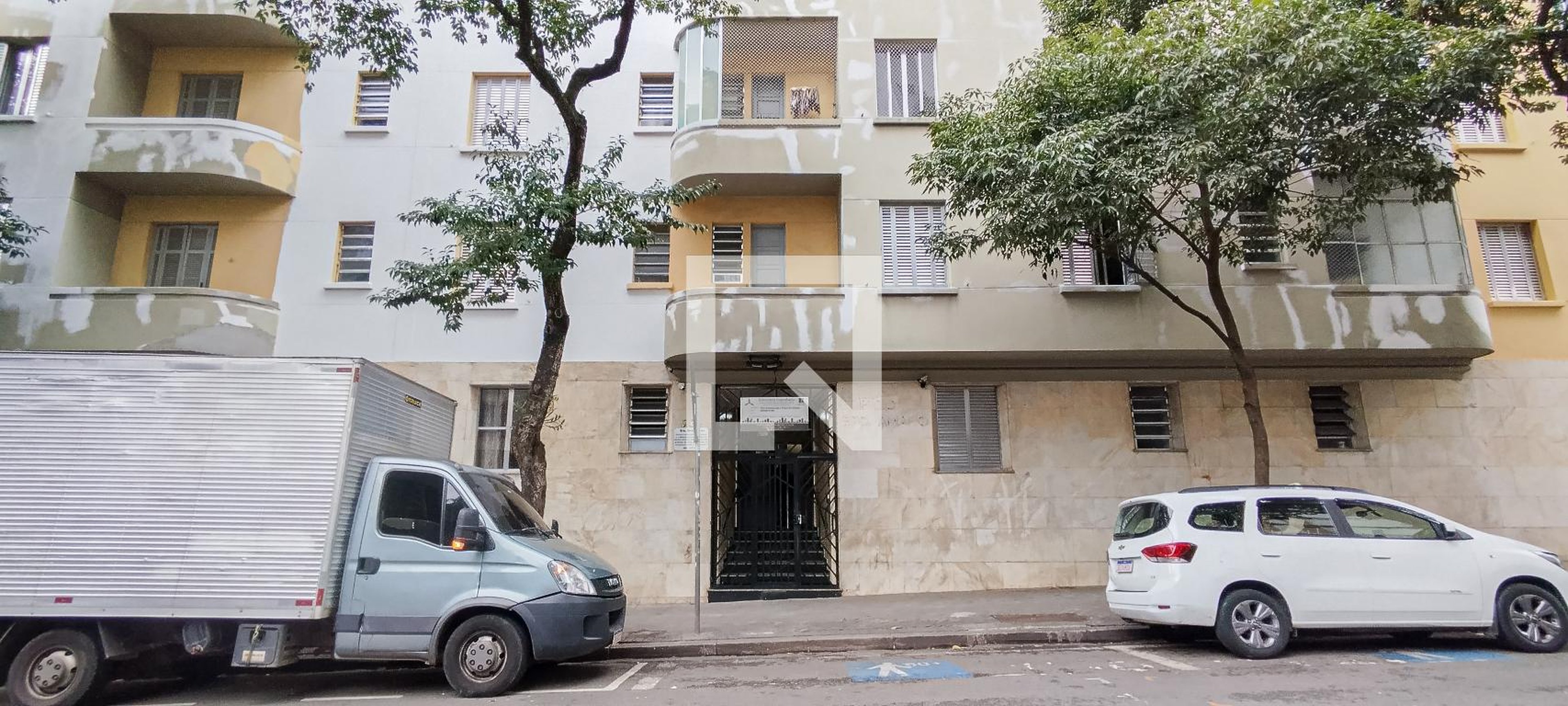 Fachada Condomínio em Rua Santo Amaro, 353