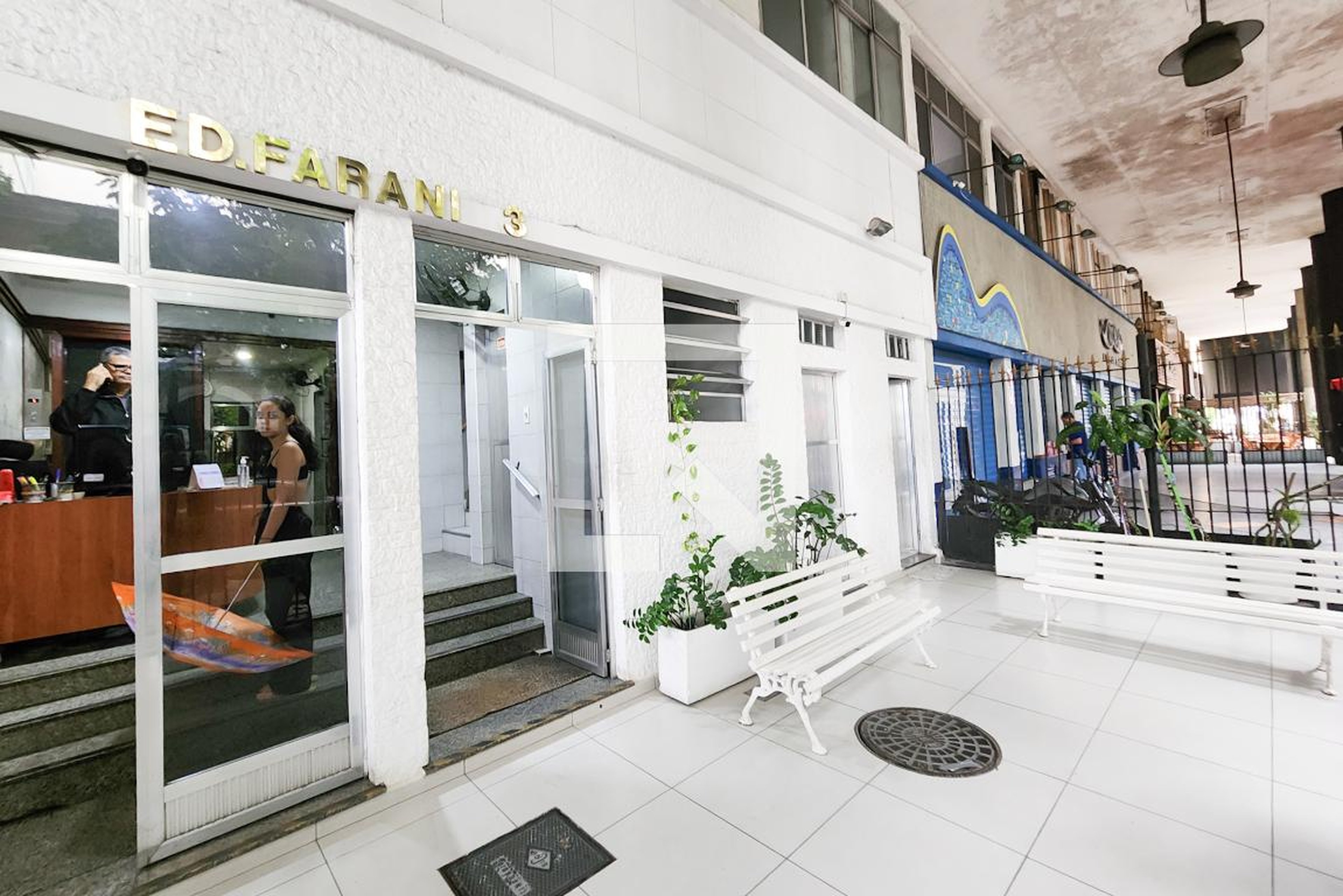 Fachada Condomínio em Rua Farani, 4