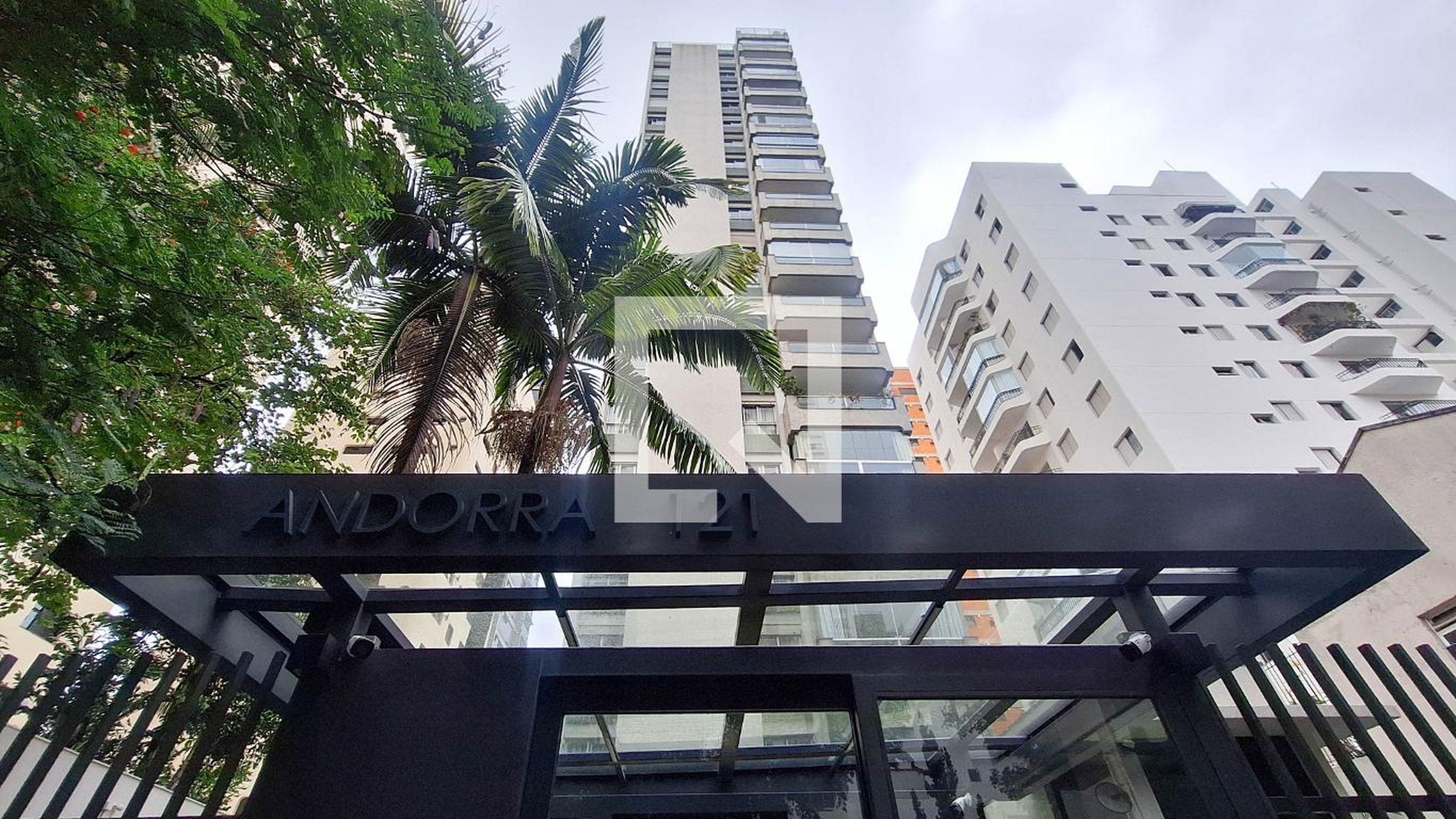 Fachada do Prédio Condomínio Andorra