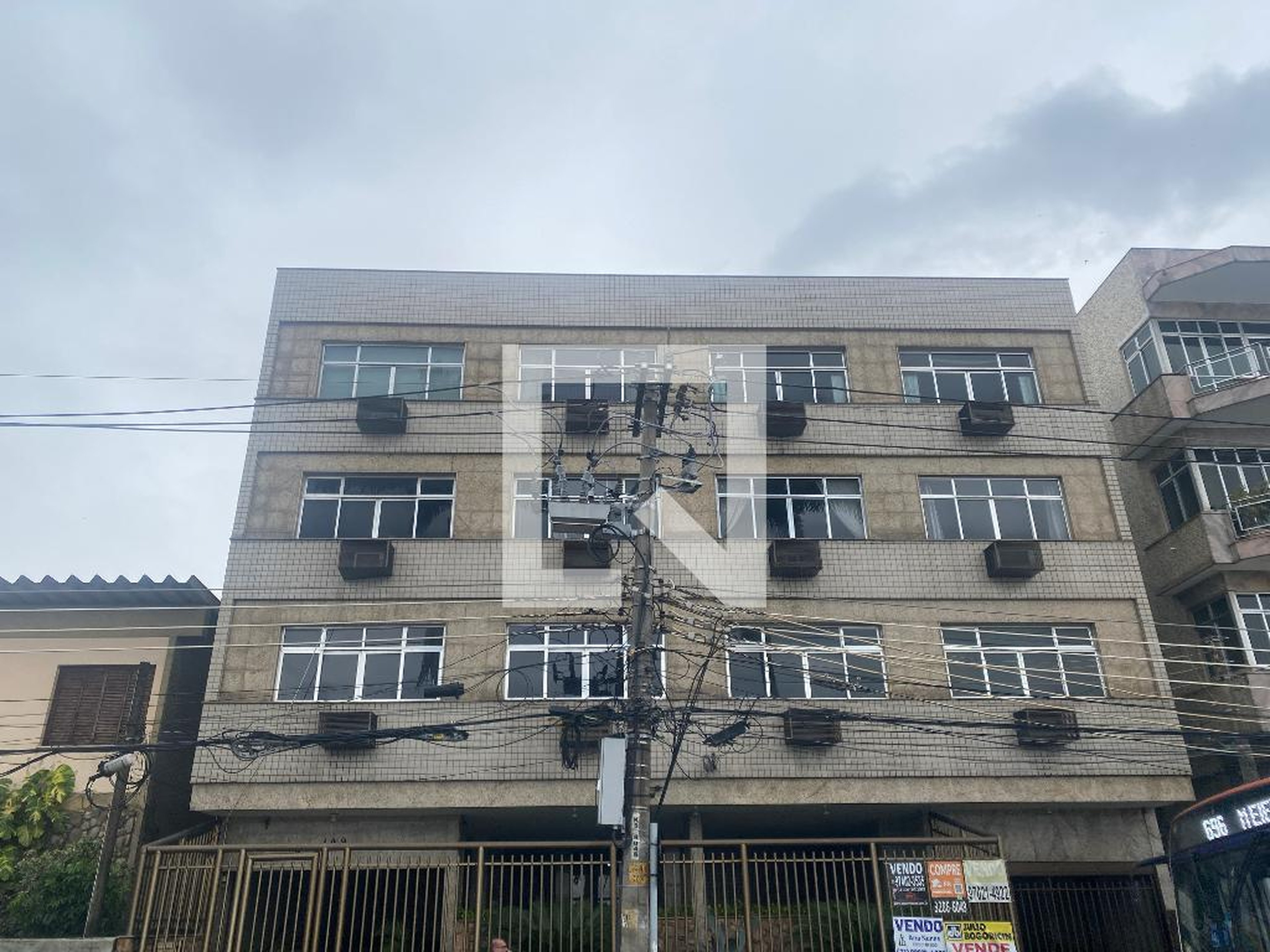 Fachada Condomínio em Praia da Bica, 109
