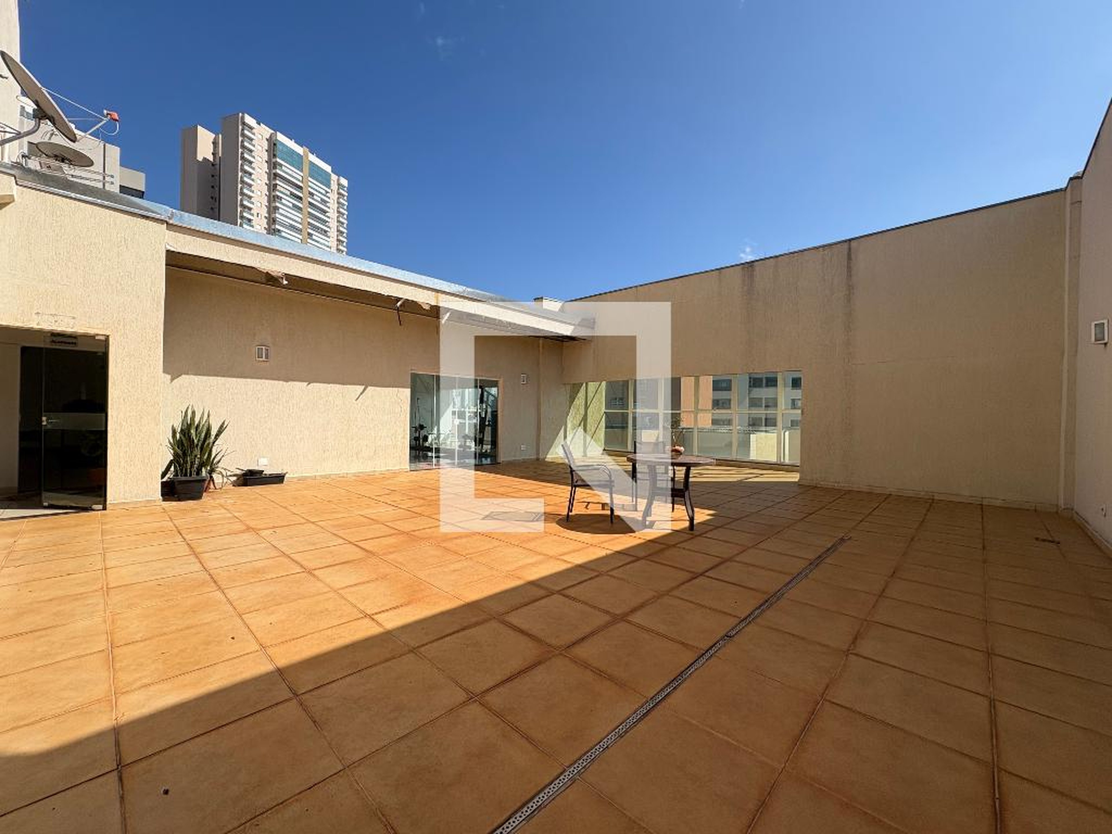 Area comum - Piazza di Monteverde