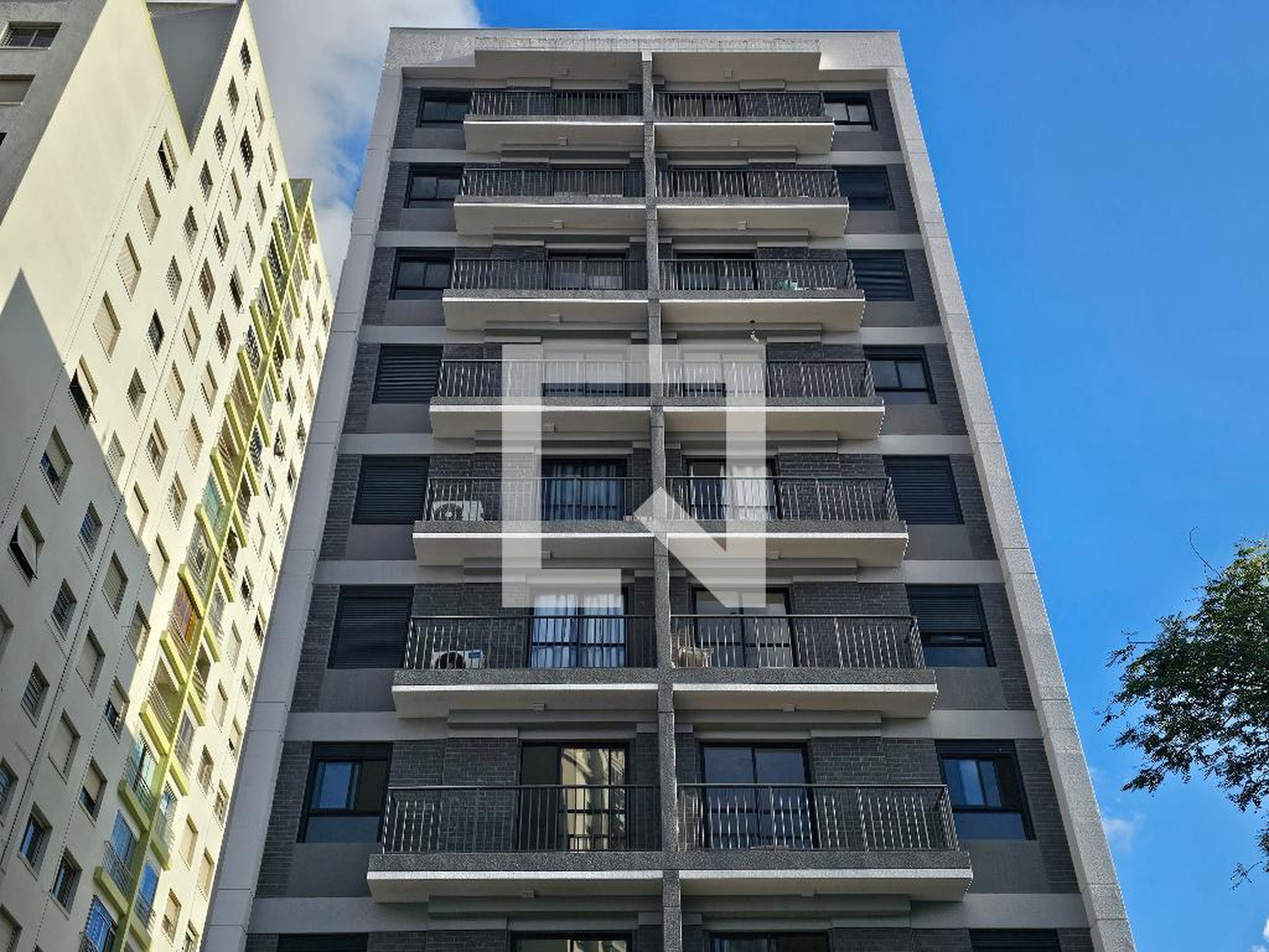 Fachada Condomínio em Rua Vanderlei, 667