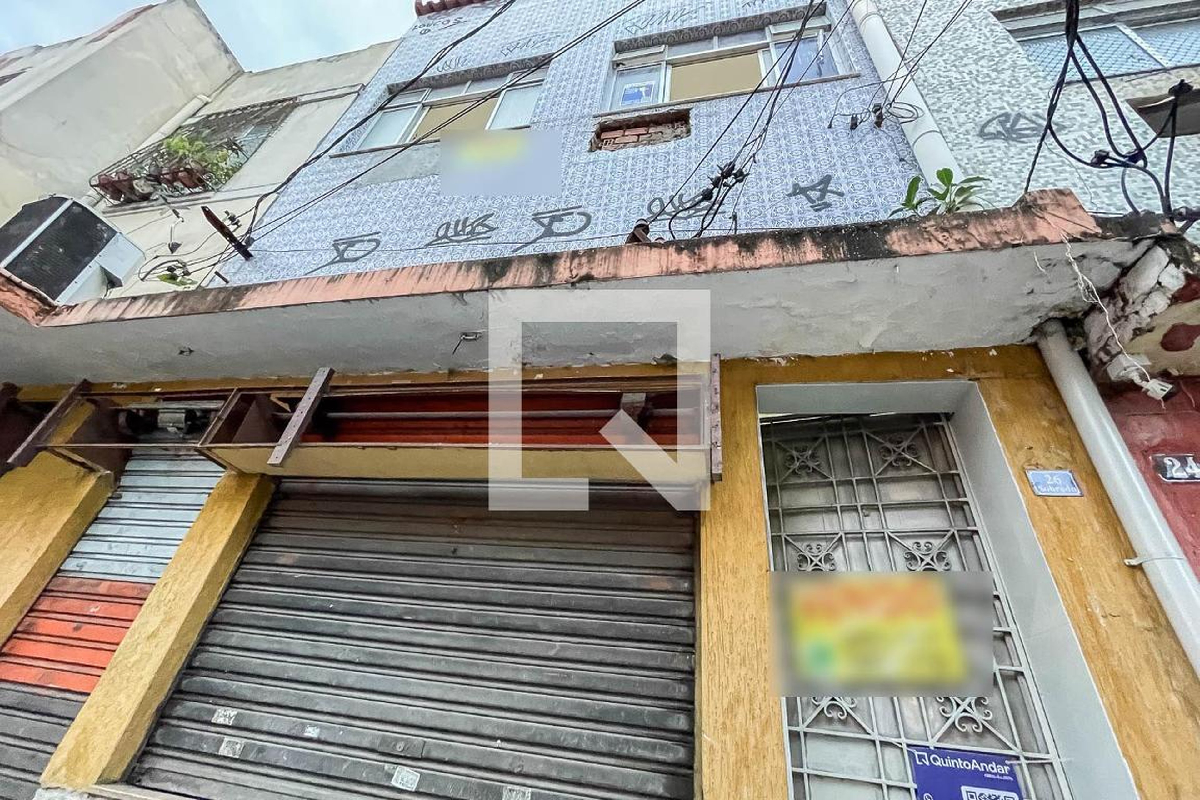 Fachada Condomínio em Rua do Matoso, 26