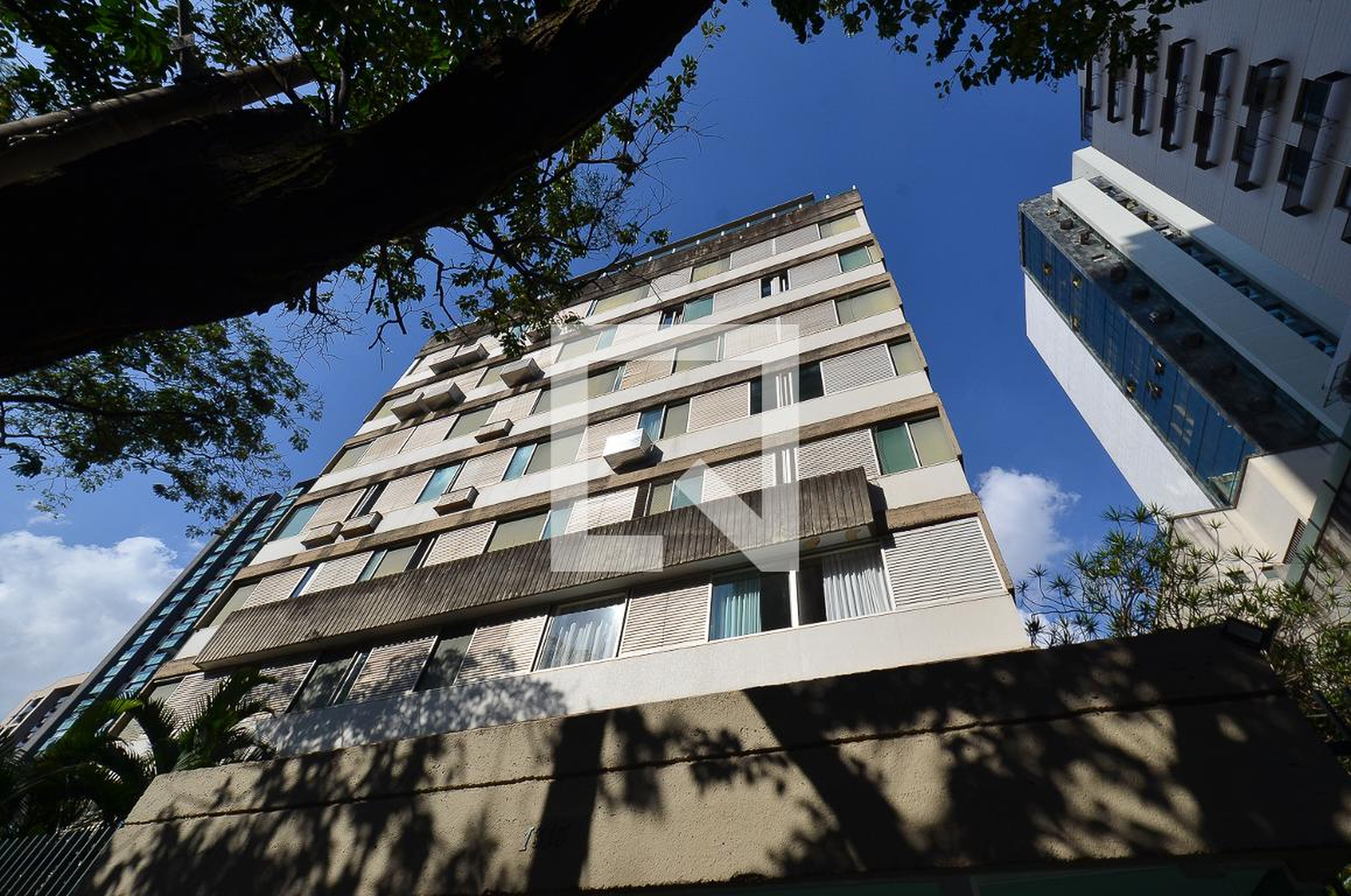 Fachada Condomínio em Rua Sergipe, 1313