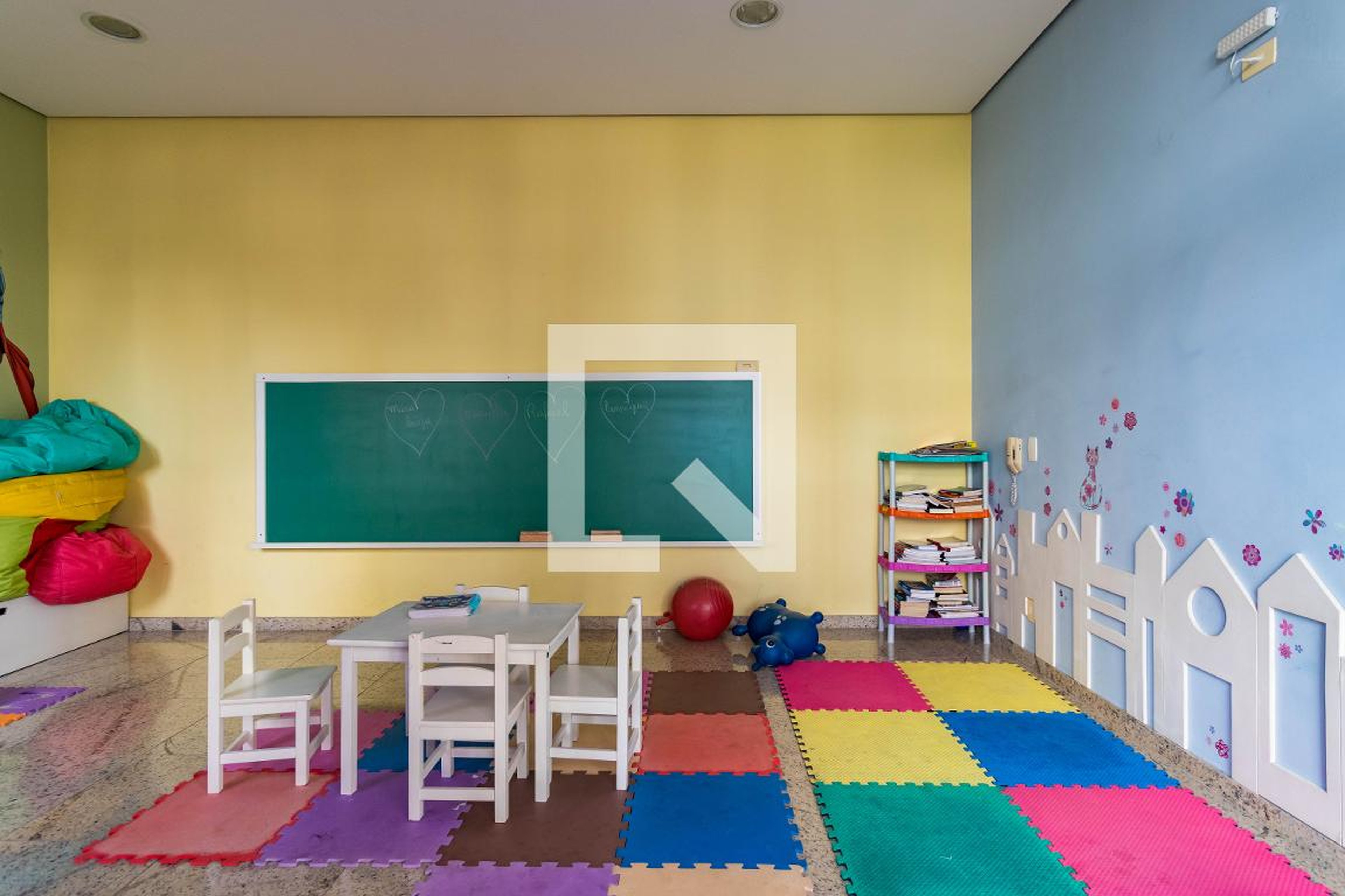 Área comum - Topázio