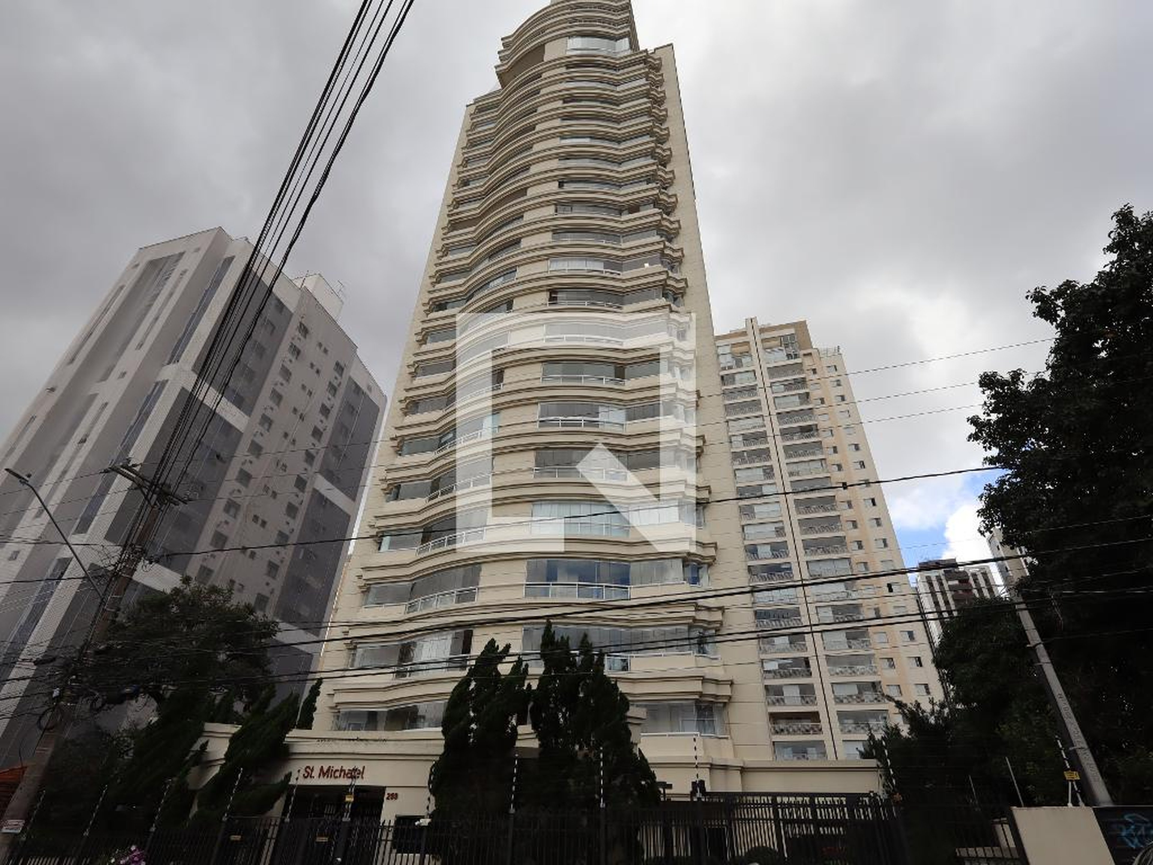 Fachada Condomínio Saint Michael