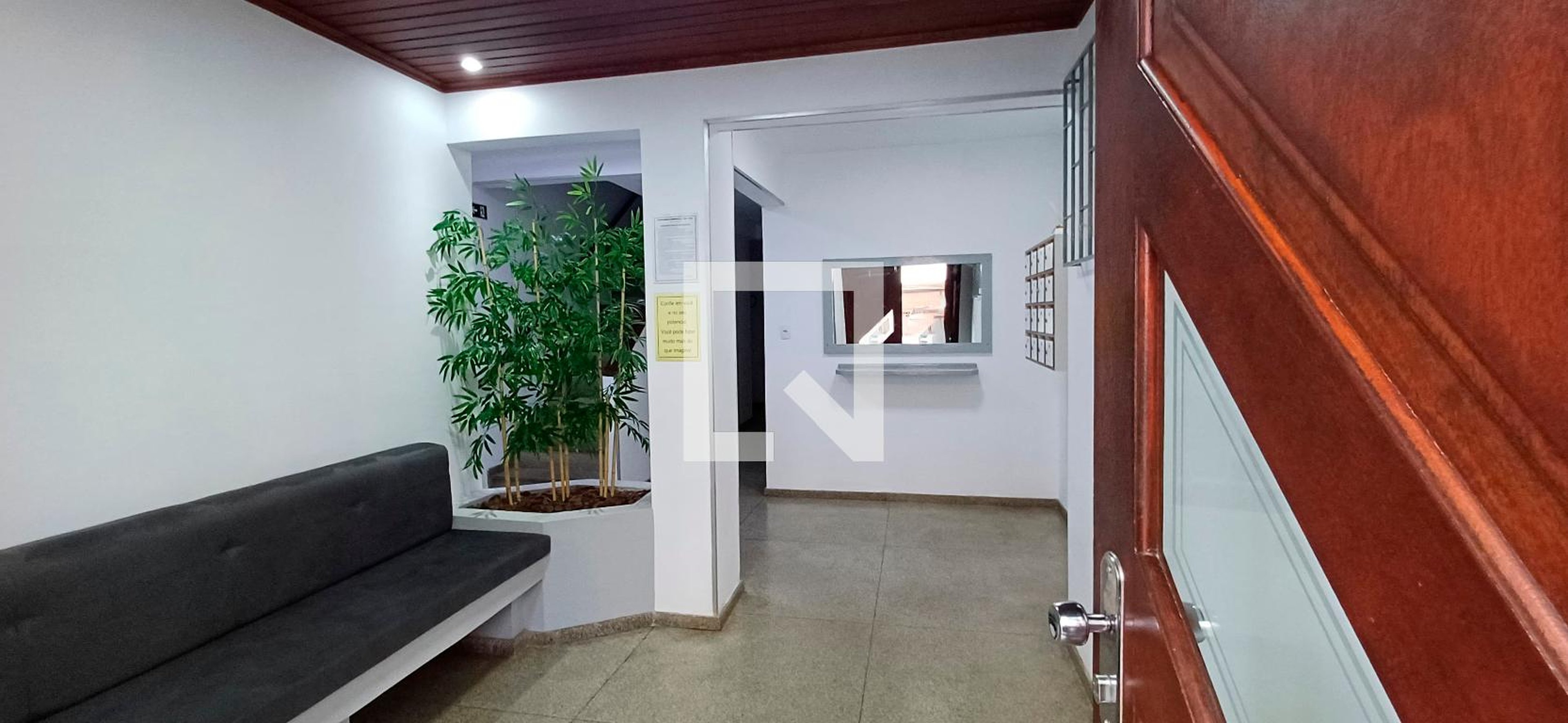 Hall de entrada Residencial Ana Lúcia