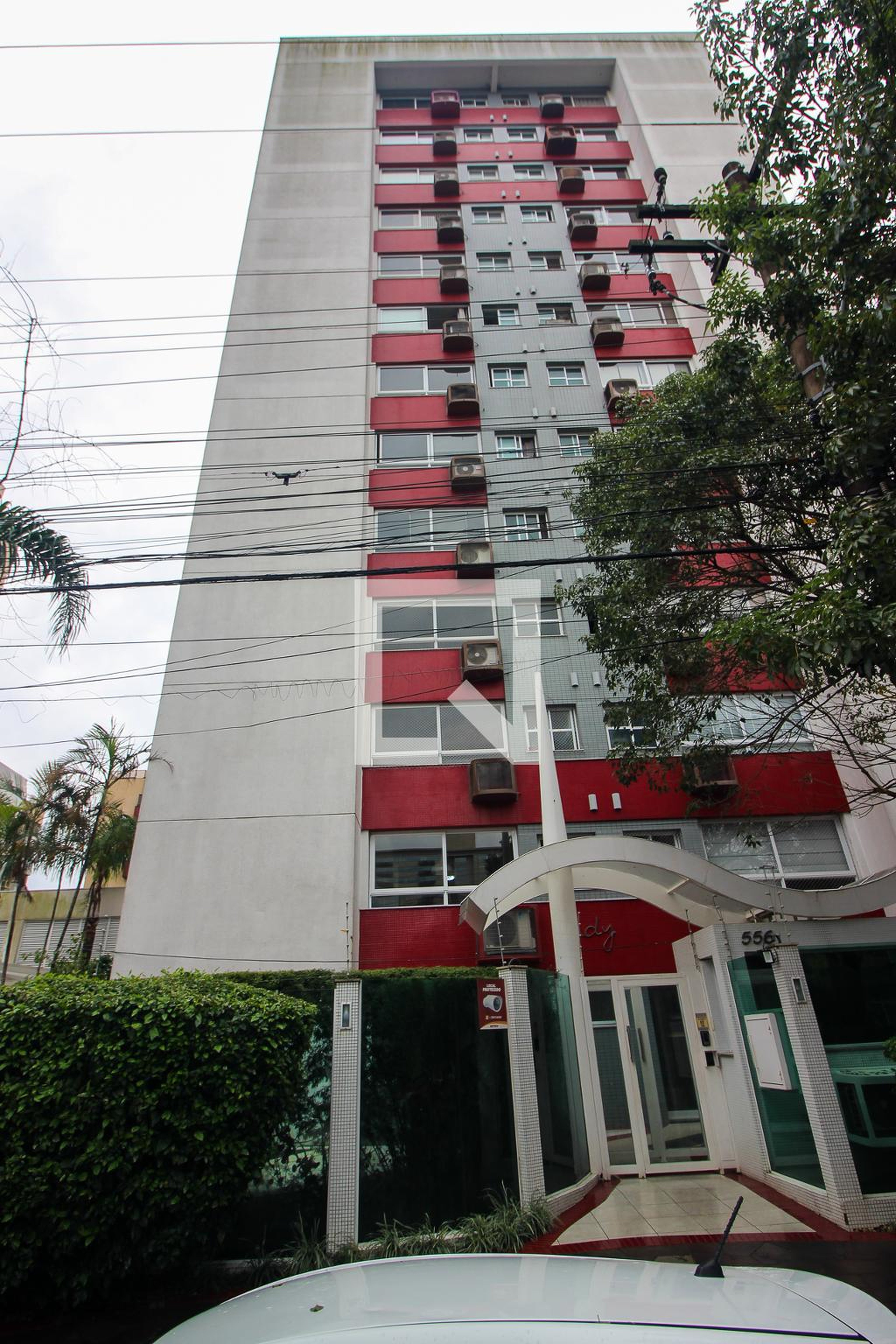 Fachada do Prédio Condomínio em Rua Visconde do Herval, 556