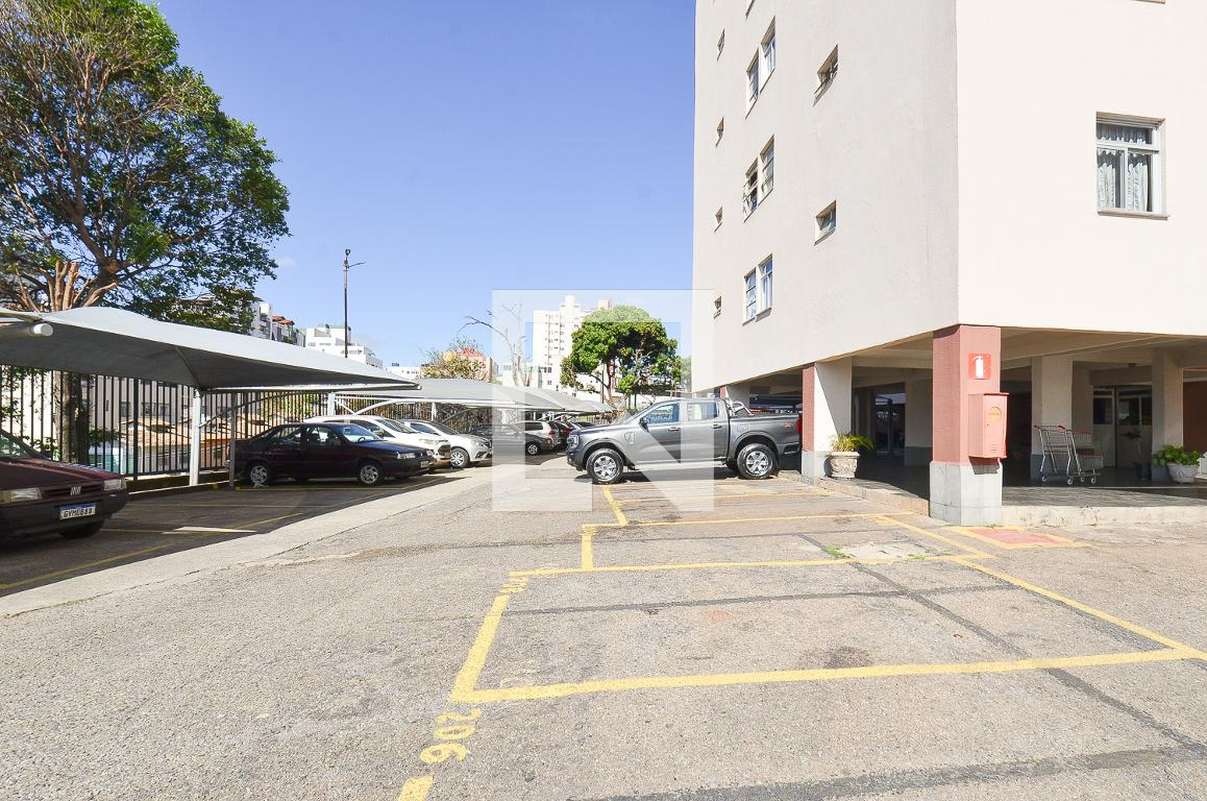 Estacionamento - Ouro Verde