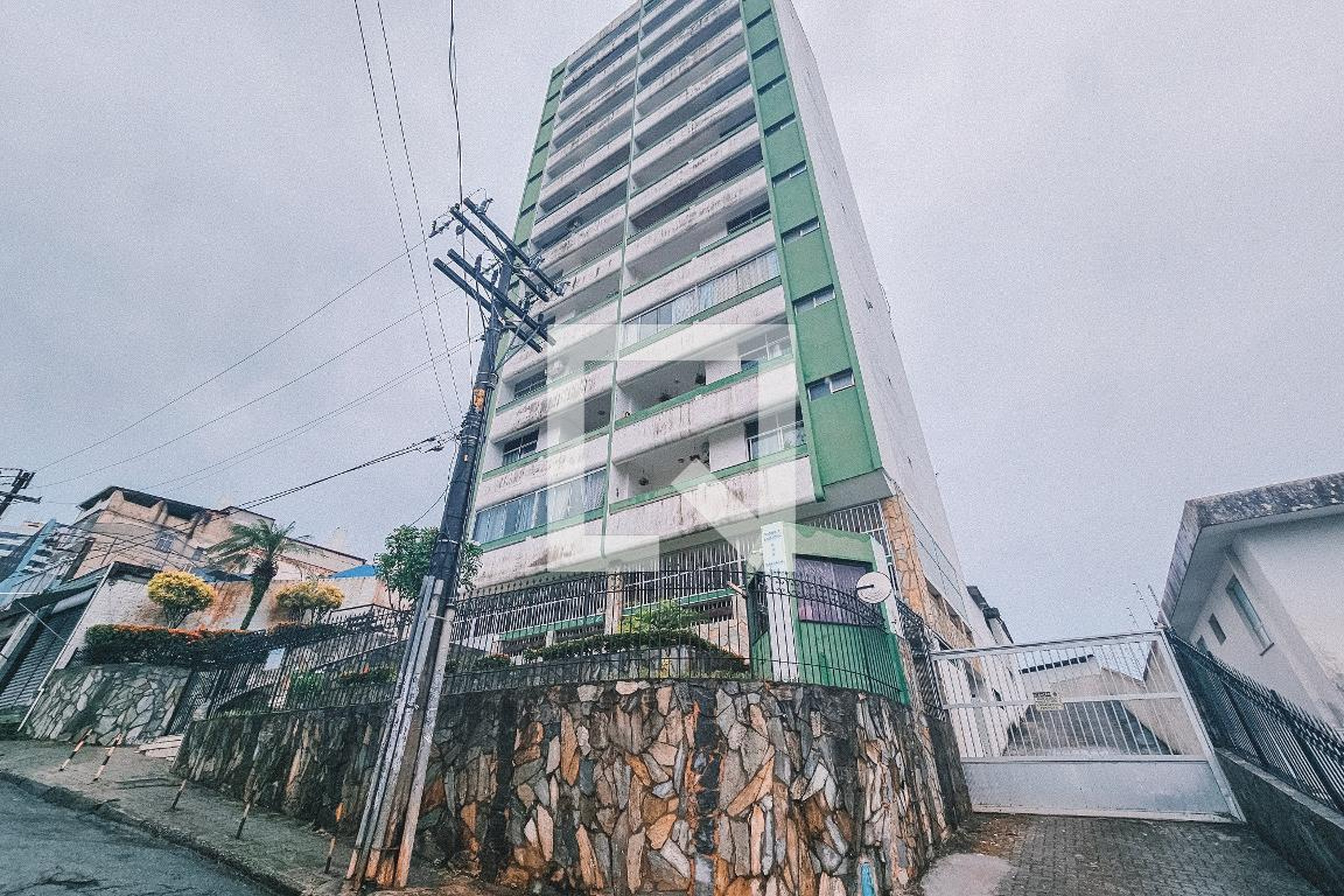 Fachada Condomínio em Rua Monsenhor Antonio Rosa, 268