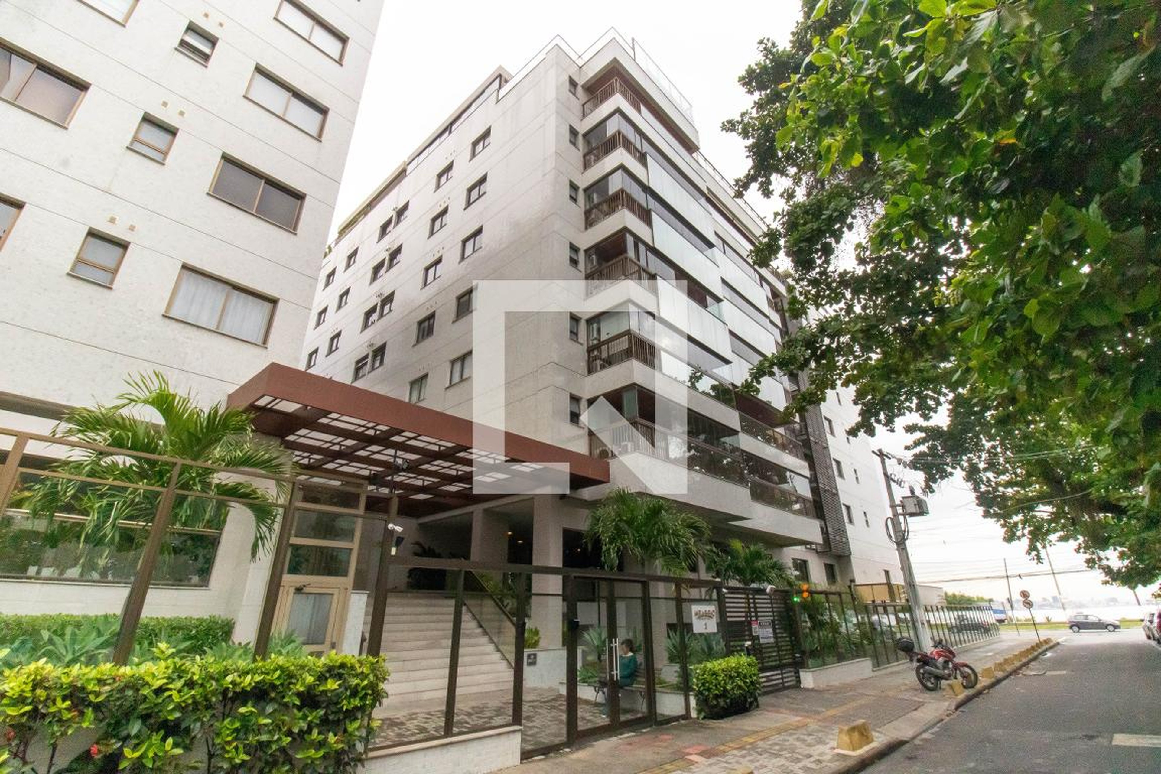 Fachada Condomínio Miraggio Charitas