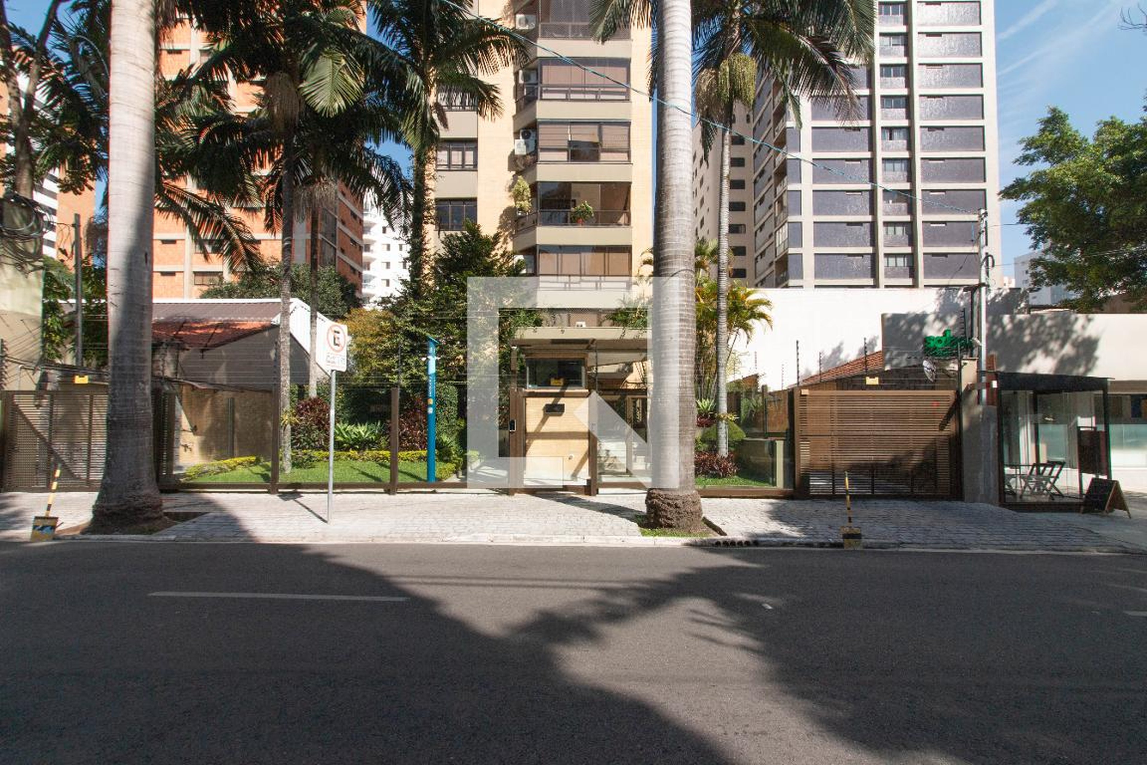 Fachada do Prédio Condomínio Itapiranga