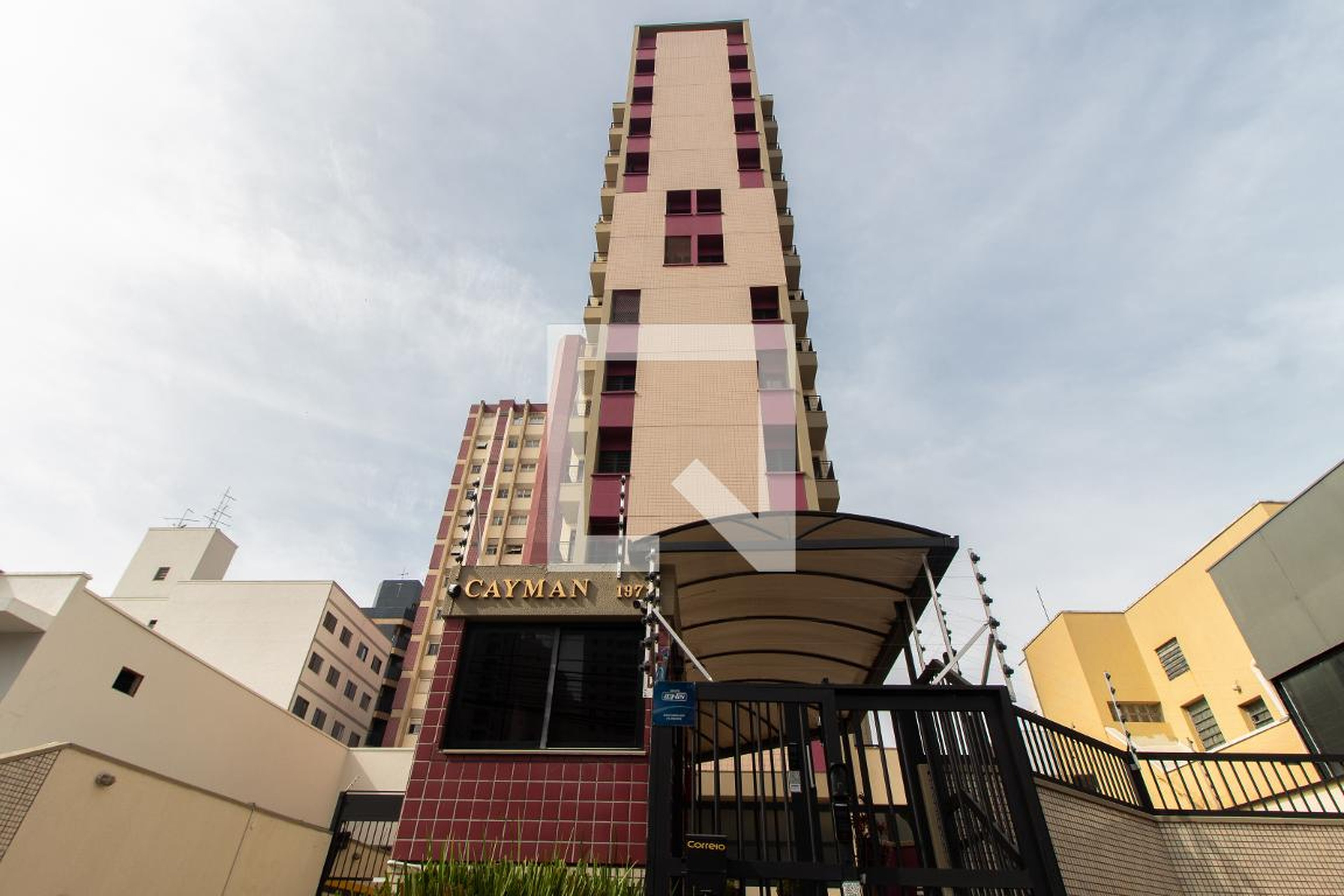 Fachada Condomínio Cayman