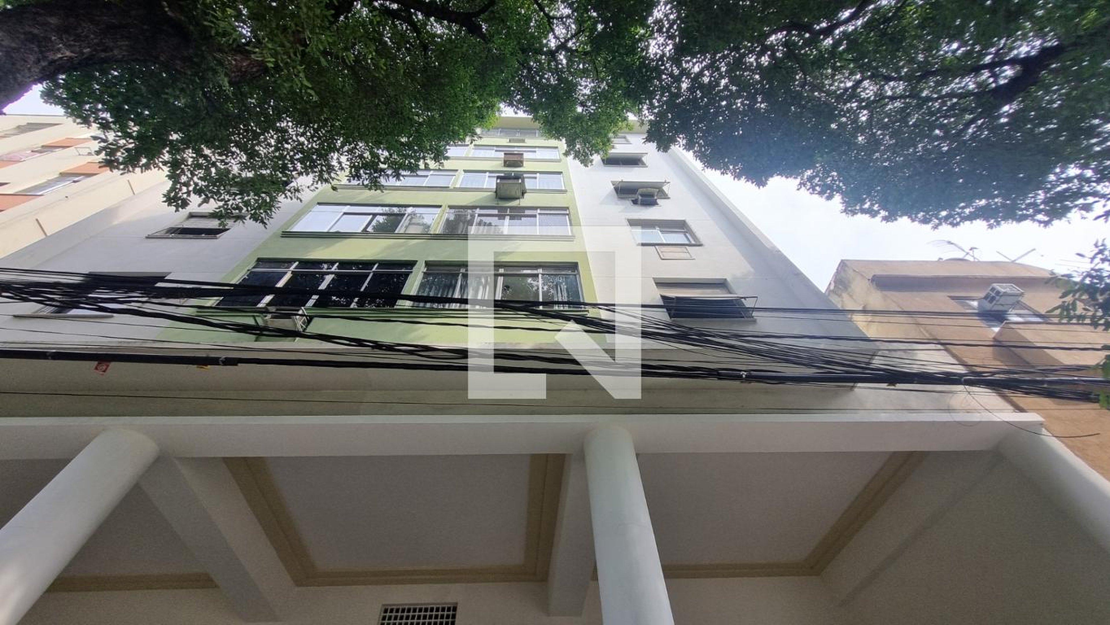 Fachada Edifício Ângela Maria