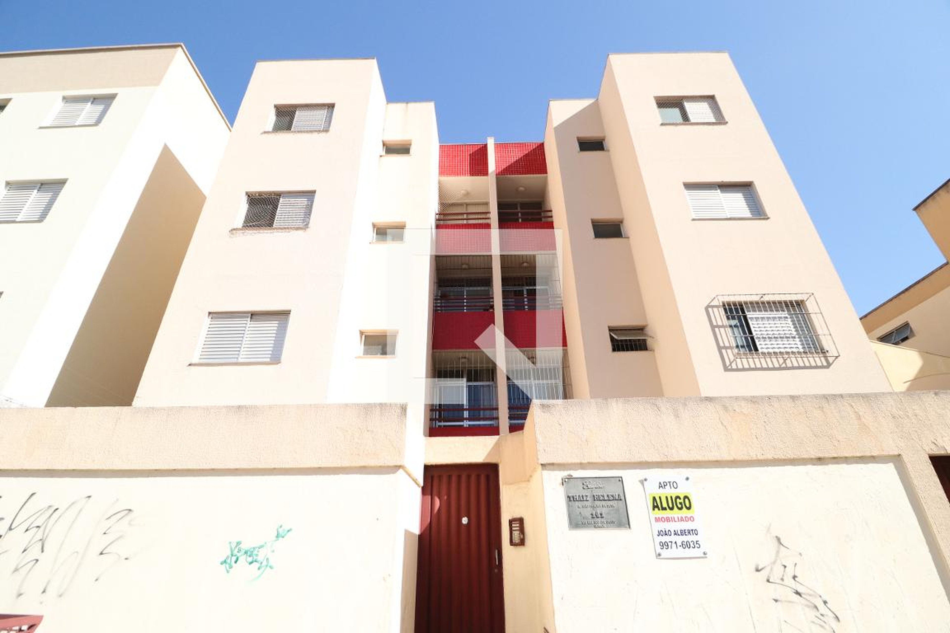 Fachada Condomínio em Rua João Pereira da Silva, 141