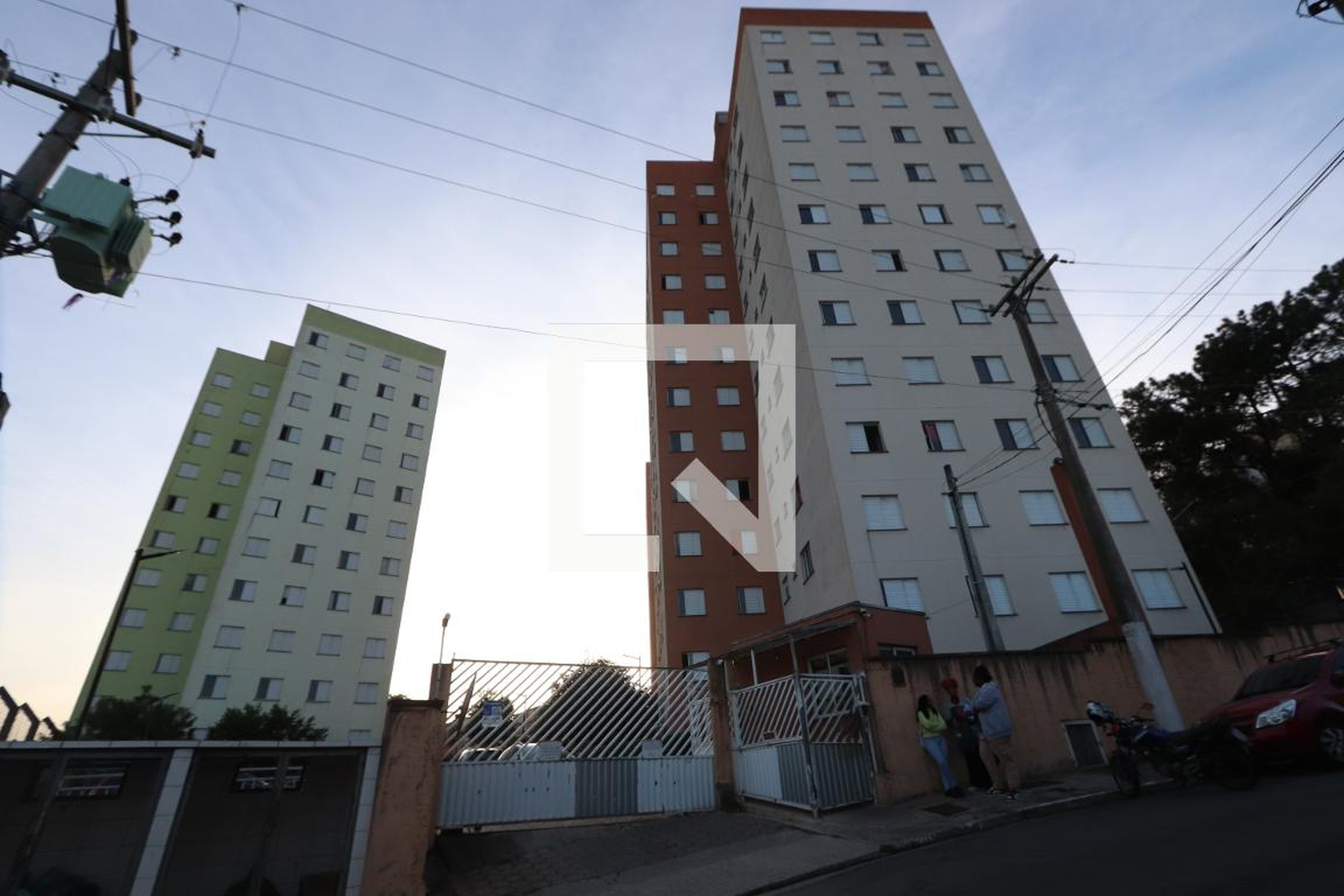 Fachada do condomínio Condomínio Conjunto Habitacional Fluorita I