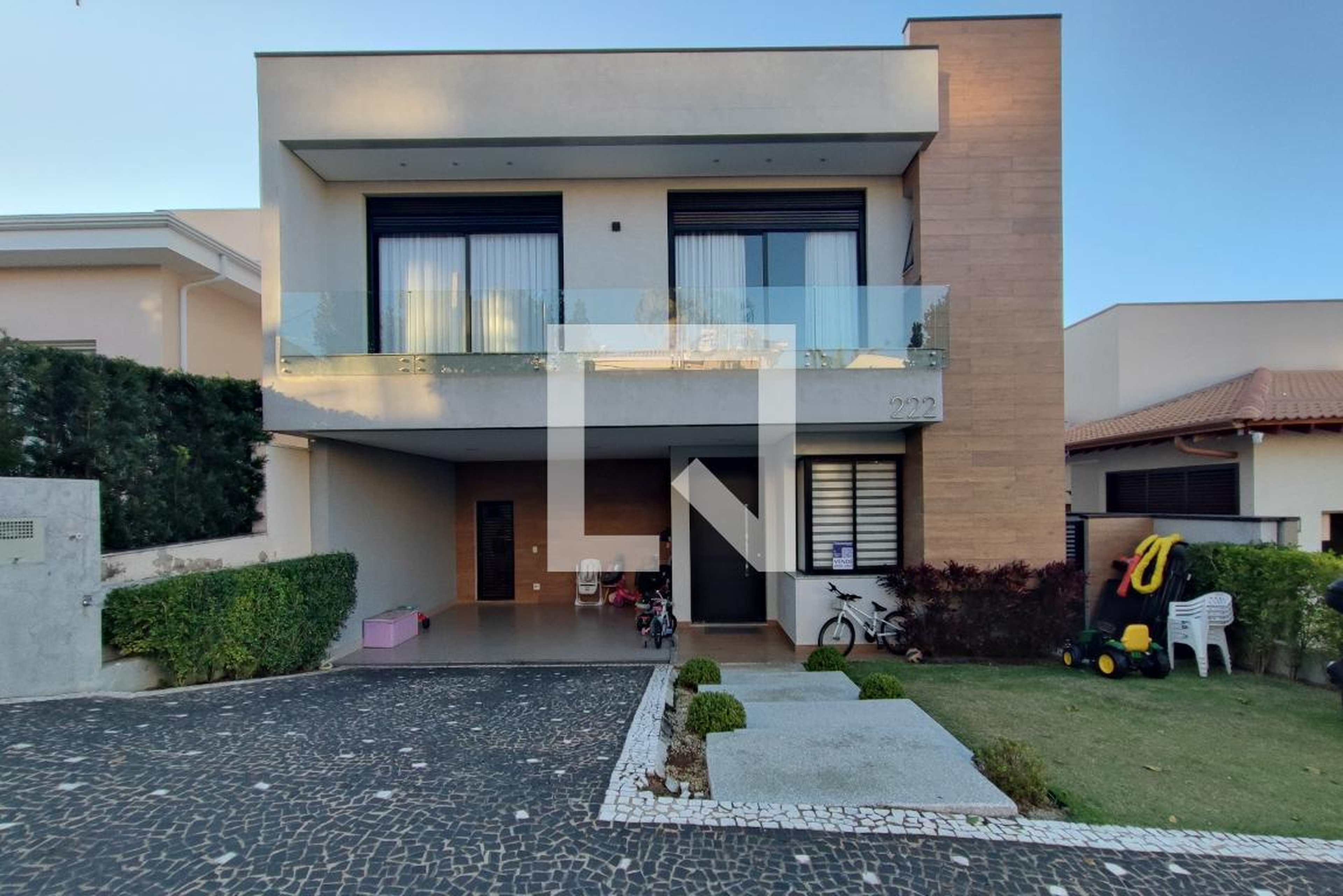 Fachada Condomínio em Rua José Marcelino Piassa, 222