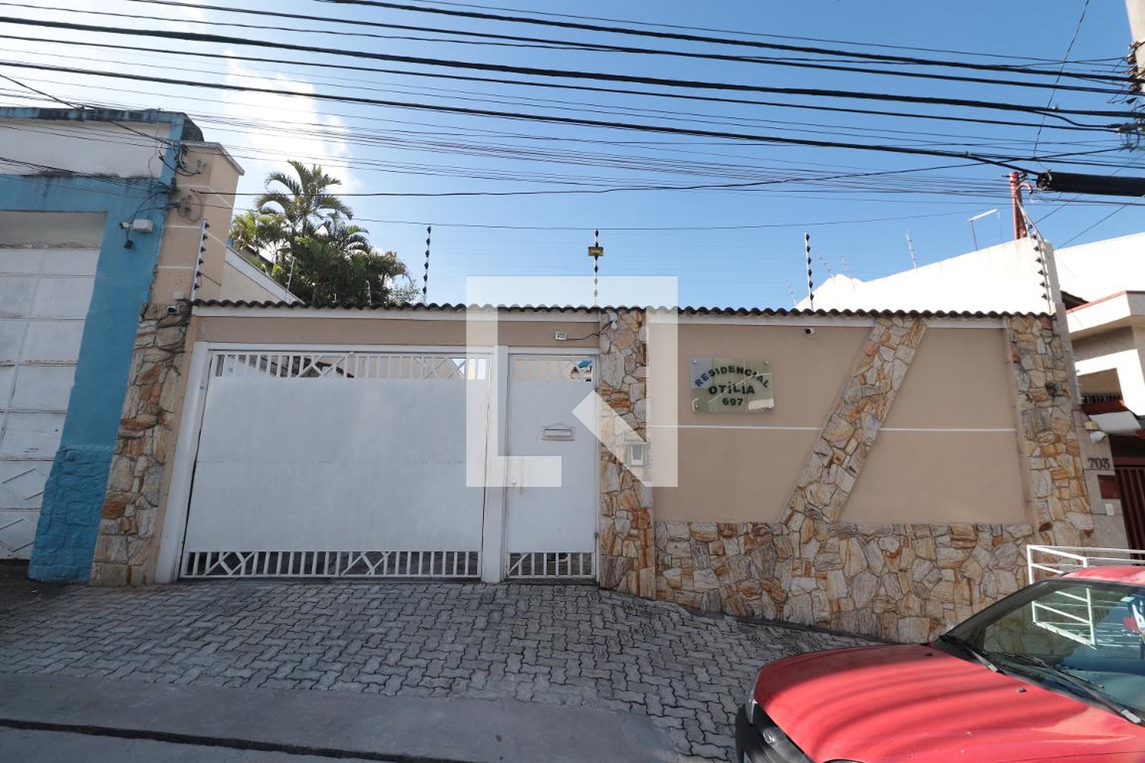 Fachada Condomínio em Rua Otília, 697