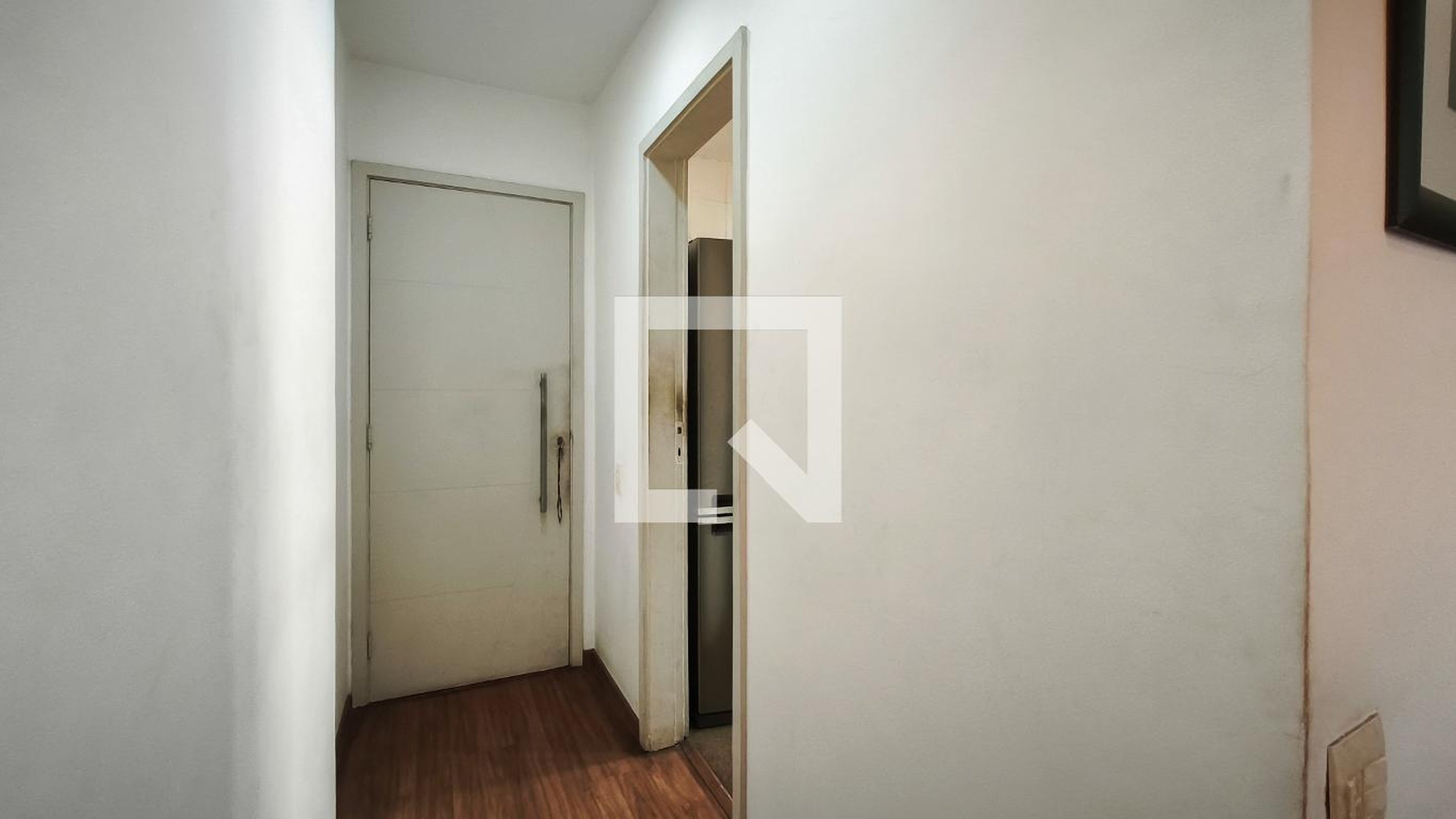 Entrada Condomínio em Rua Juíz de Fora, 165