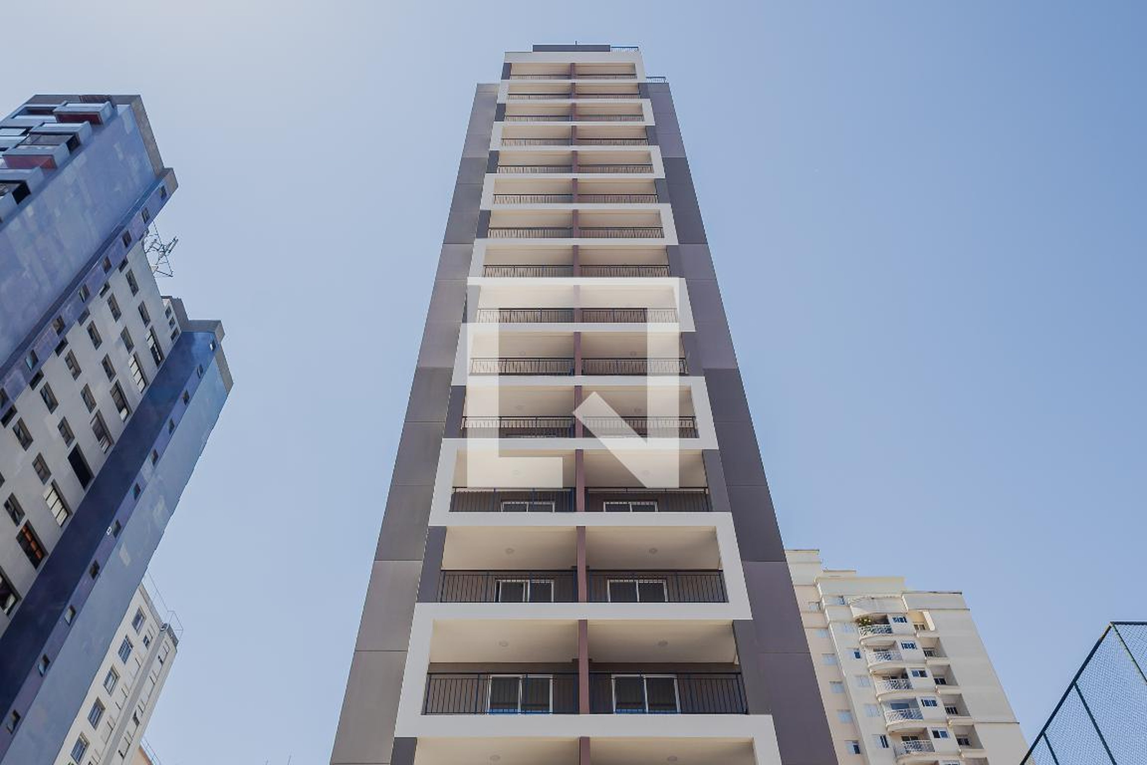 Fachada Condomínio em Rua Cardeal Arcoverde, 435