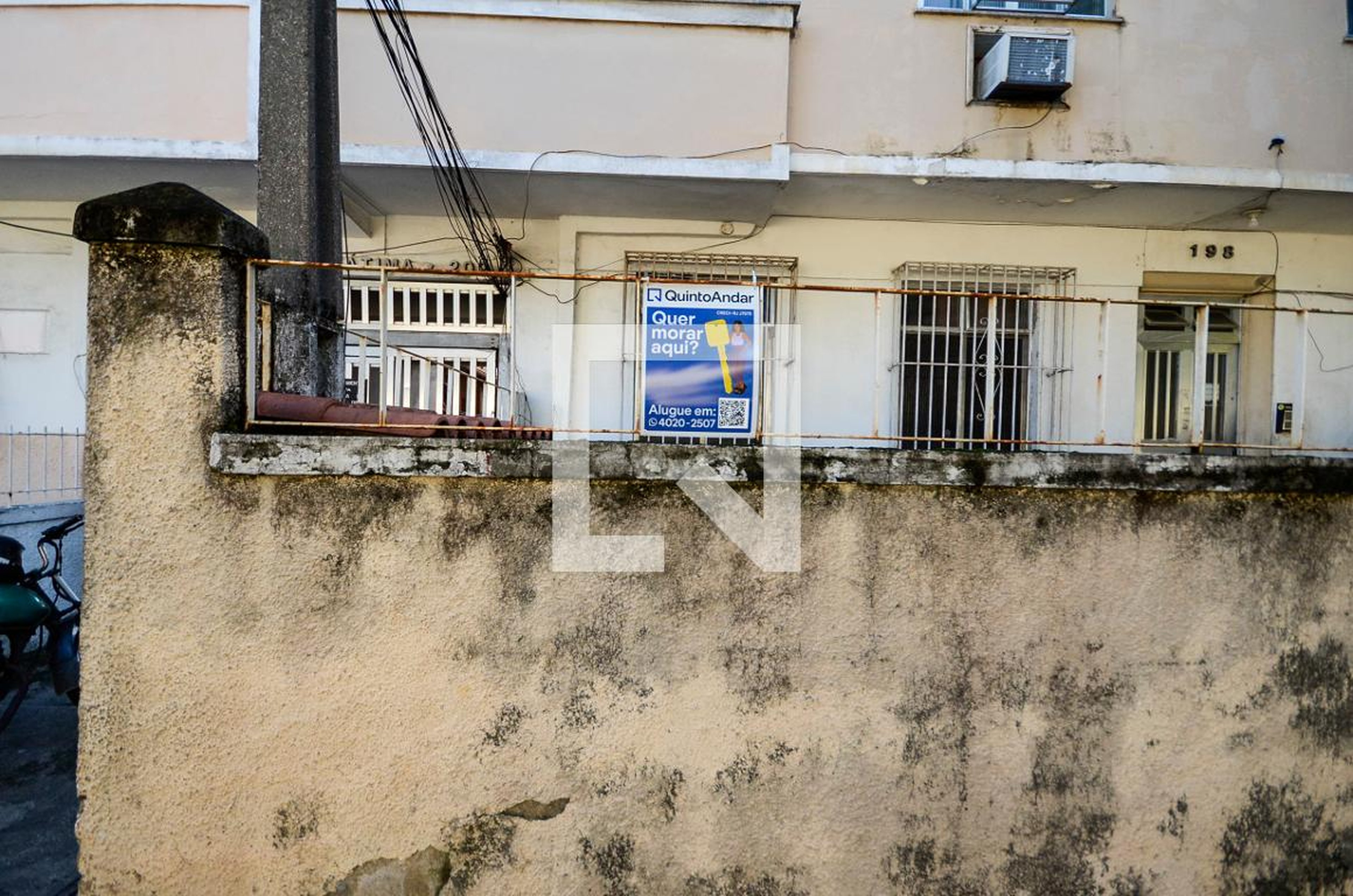 Fachada Condomínio em Rua Argentina, 198