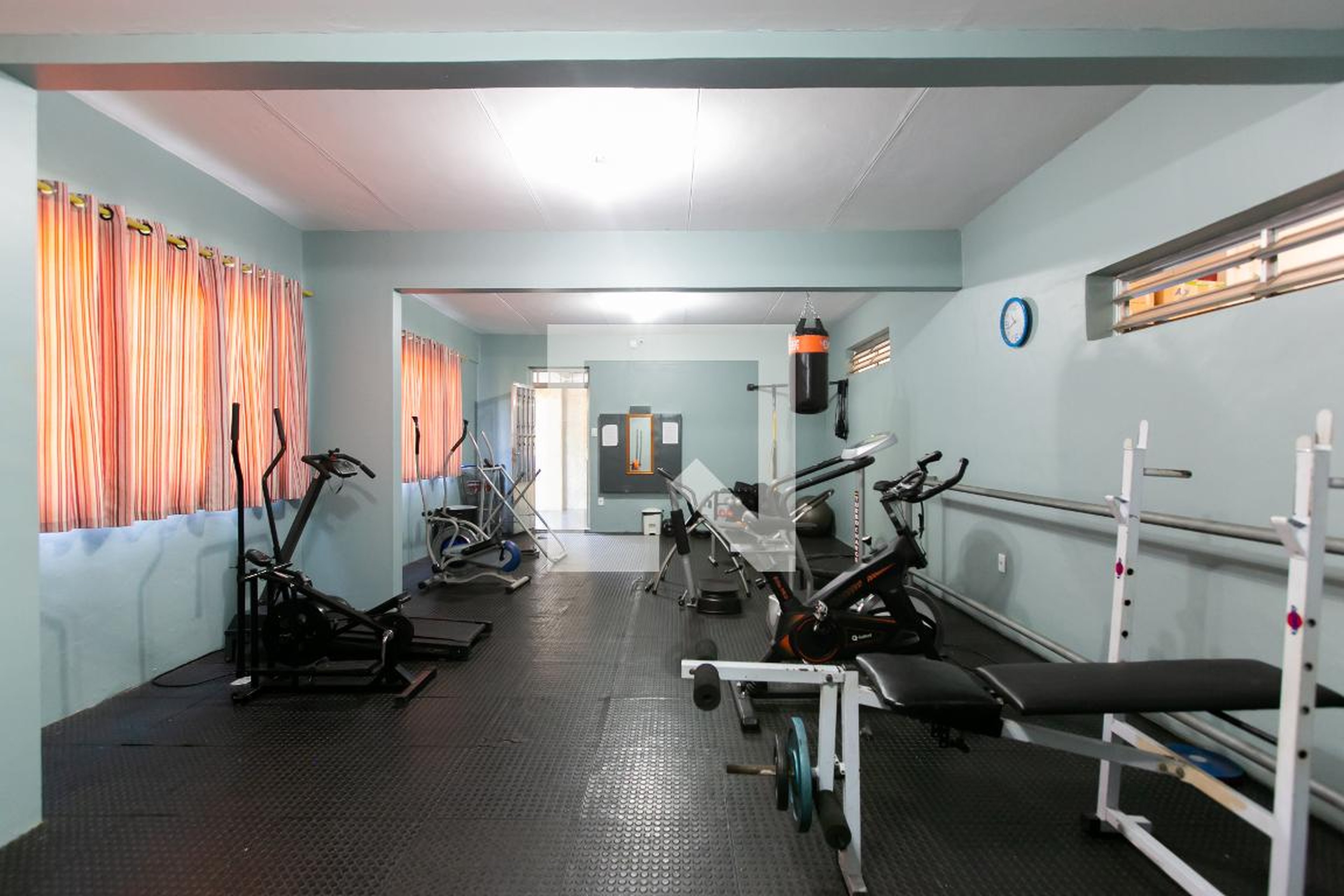 Academia - Conjunto Habitacional das Esmeraldas