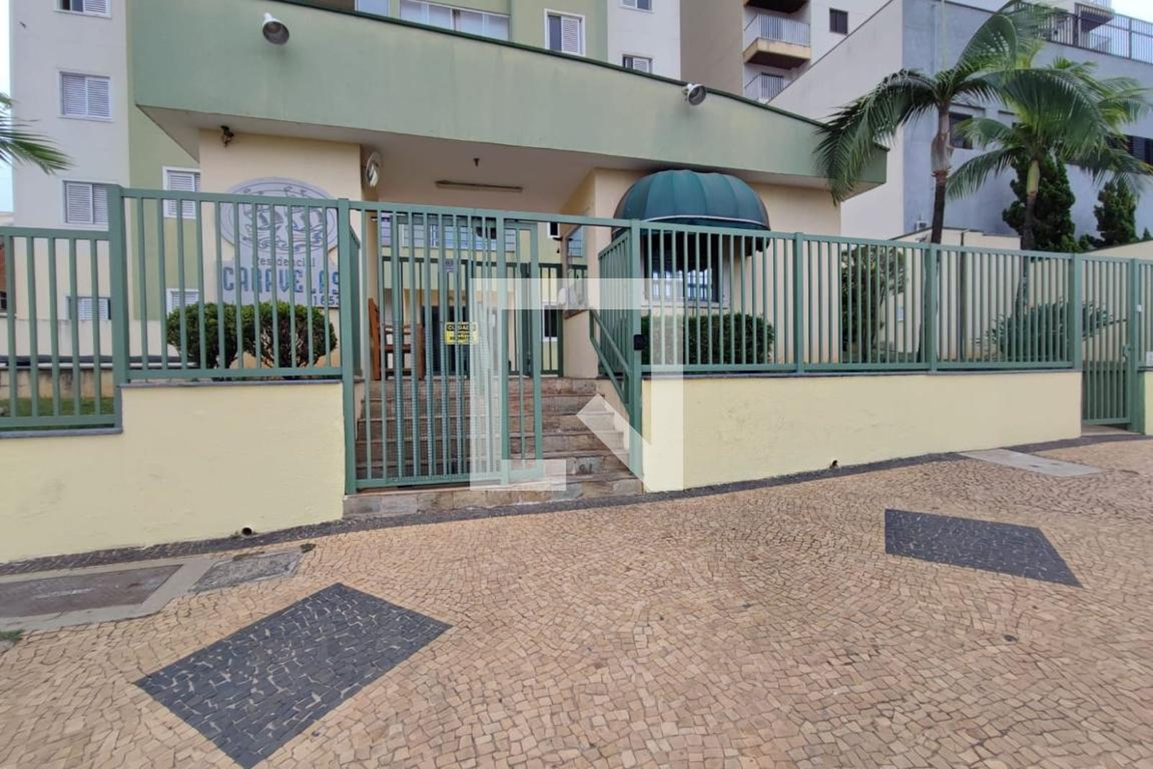 Fachada do Condomínio Condomínio Caravelas