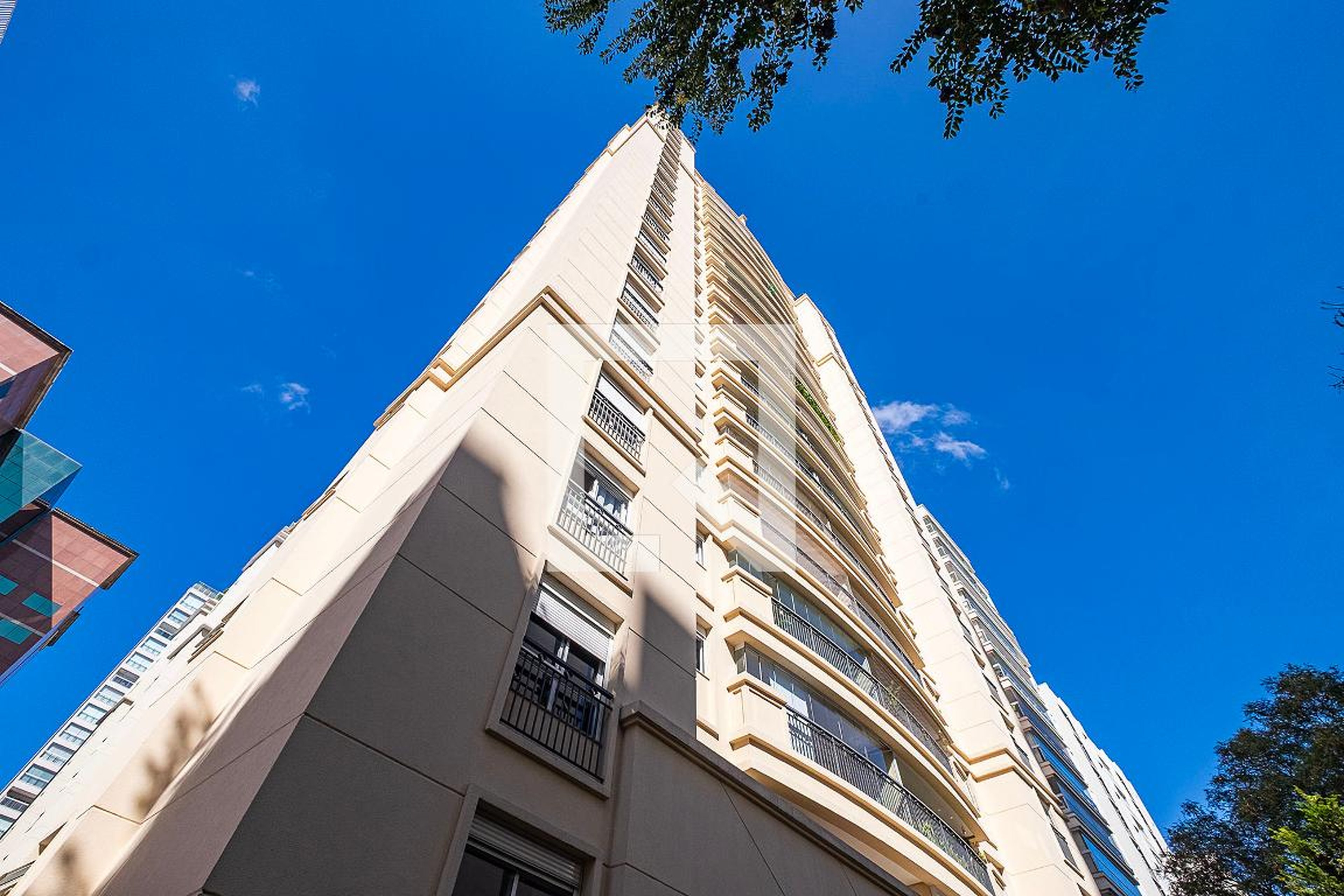 Fachada Condomínio Bretagne